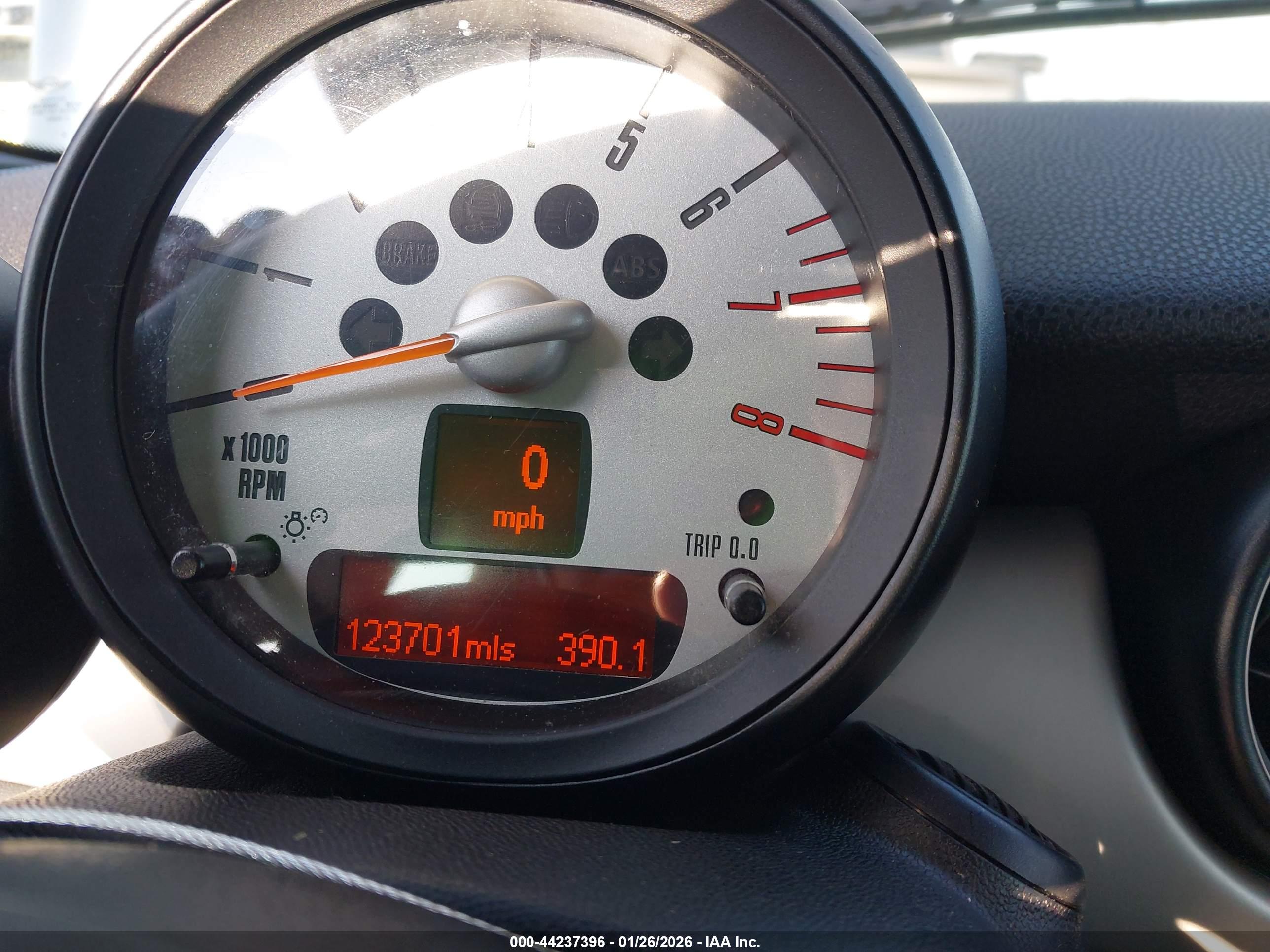 MINI COOPER image 7