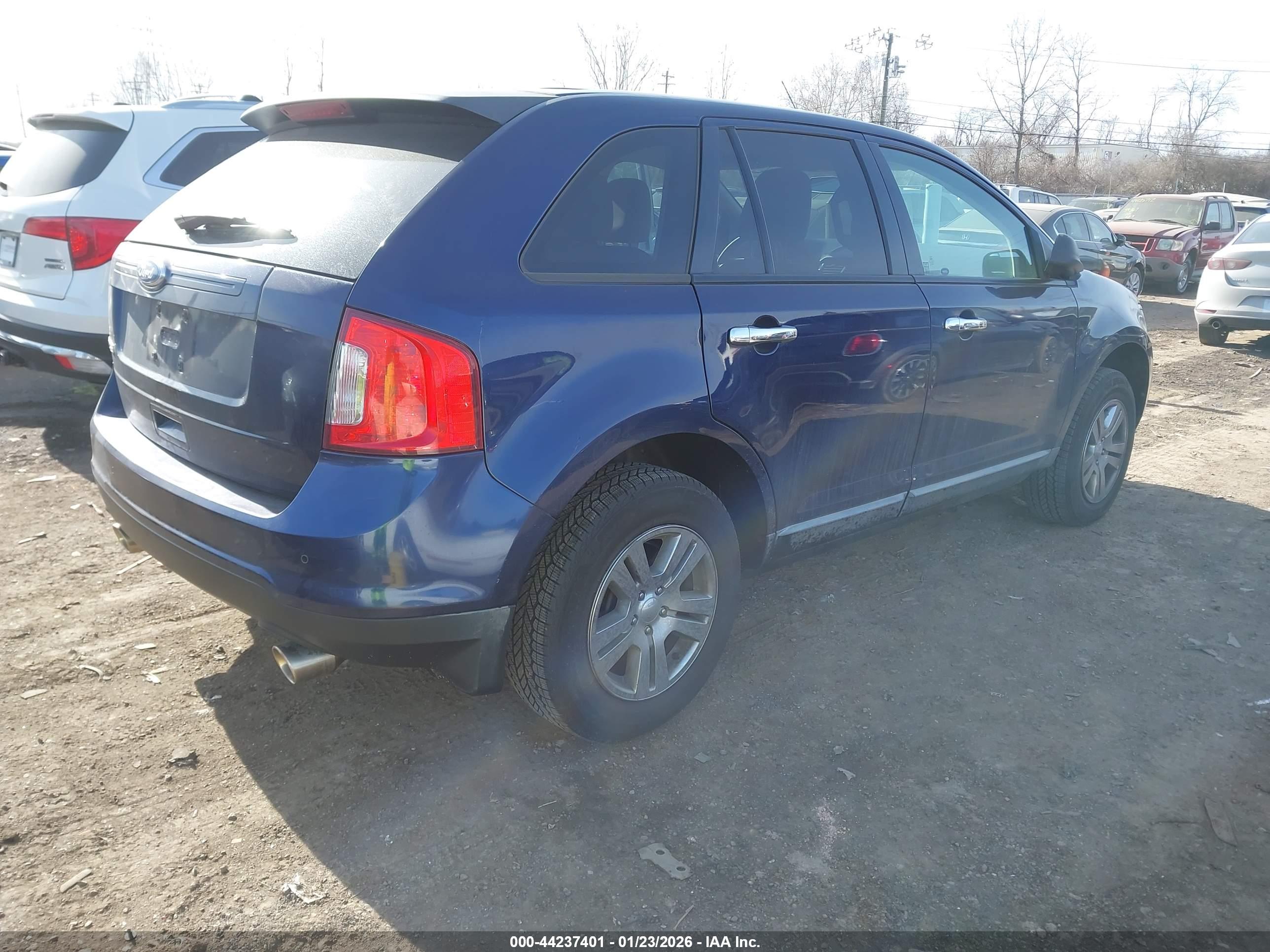FORD EDGE image 4