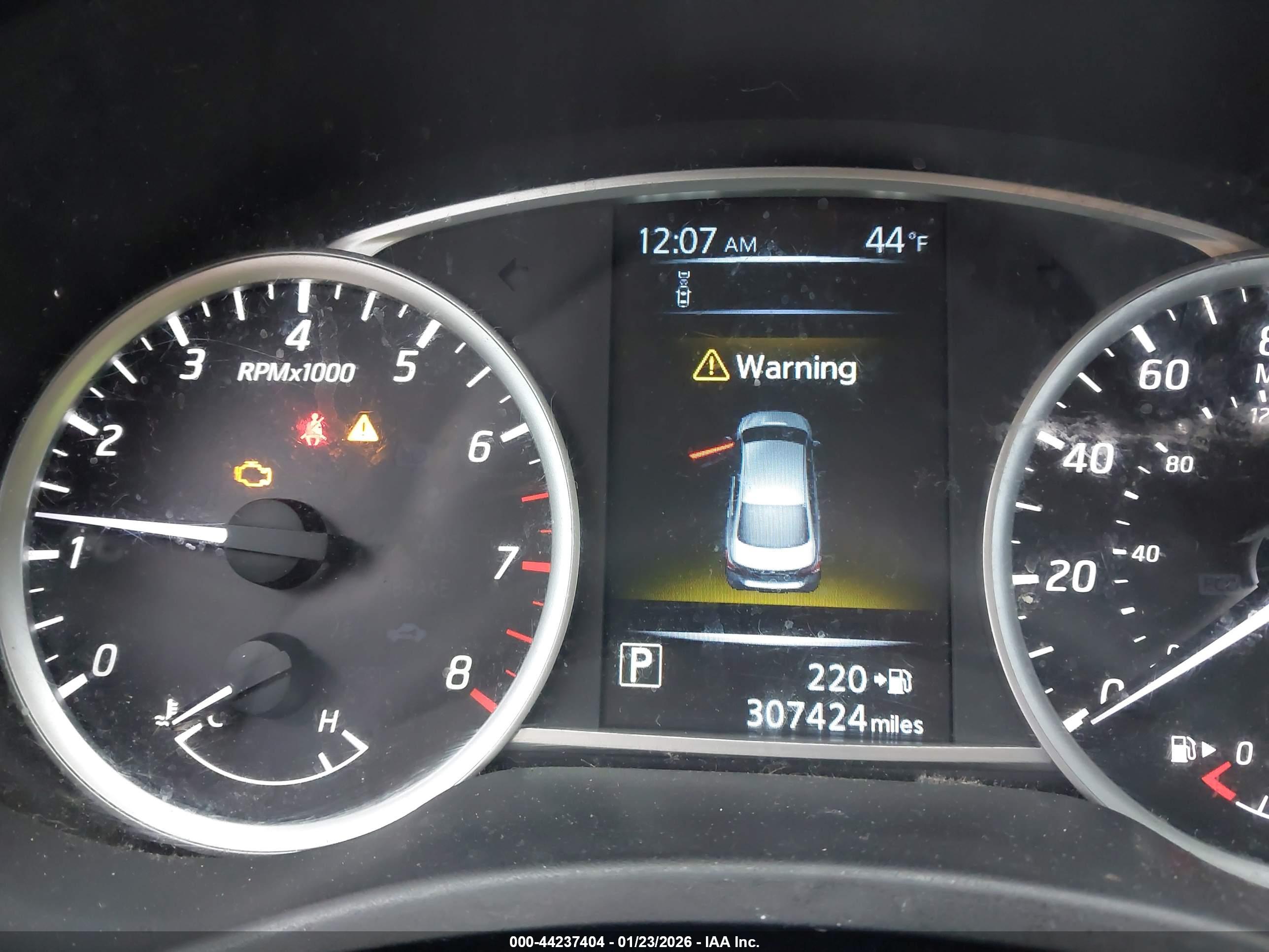 NISSAN SENTRA image 7