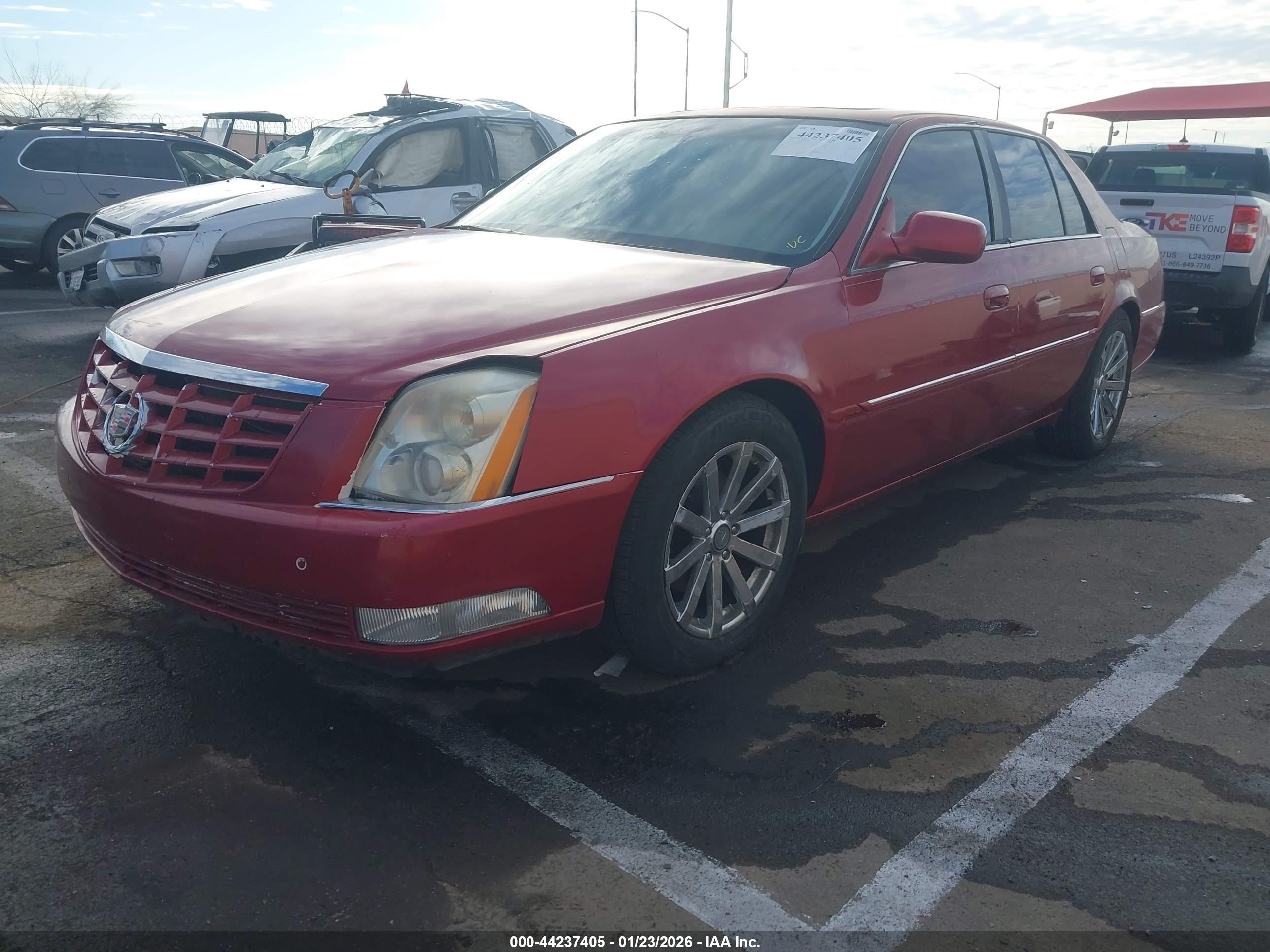 CADILLAC DTS image 2