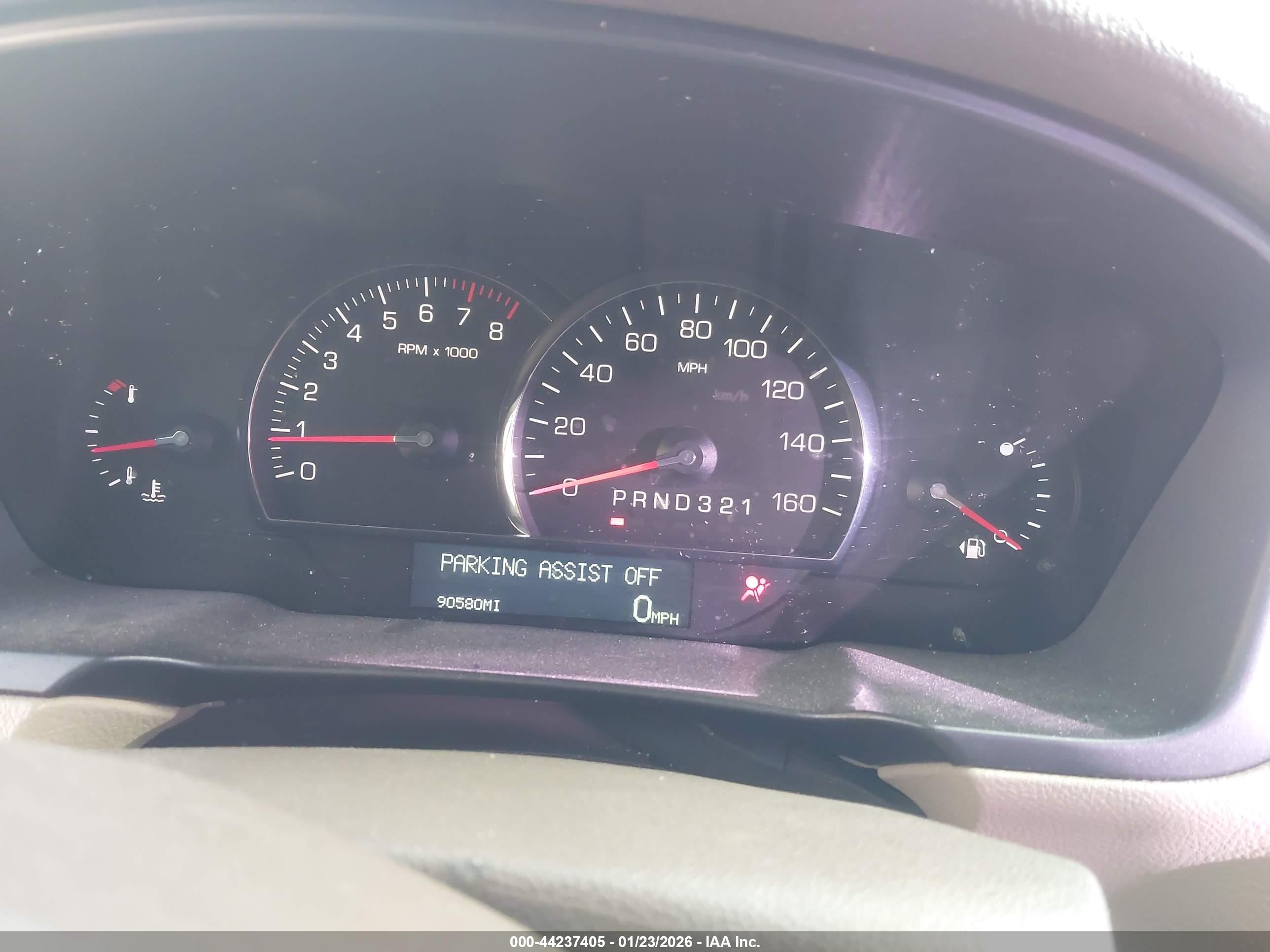 CADILLAC DTS image 7