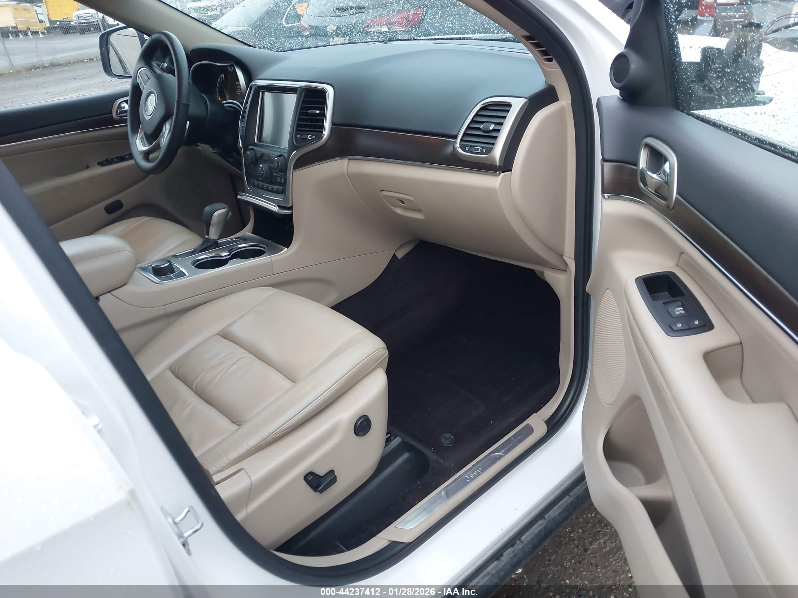 JEEP GRAND image 5