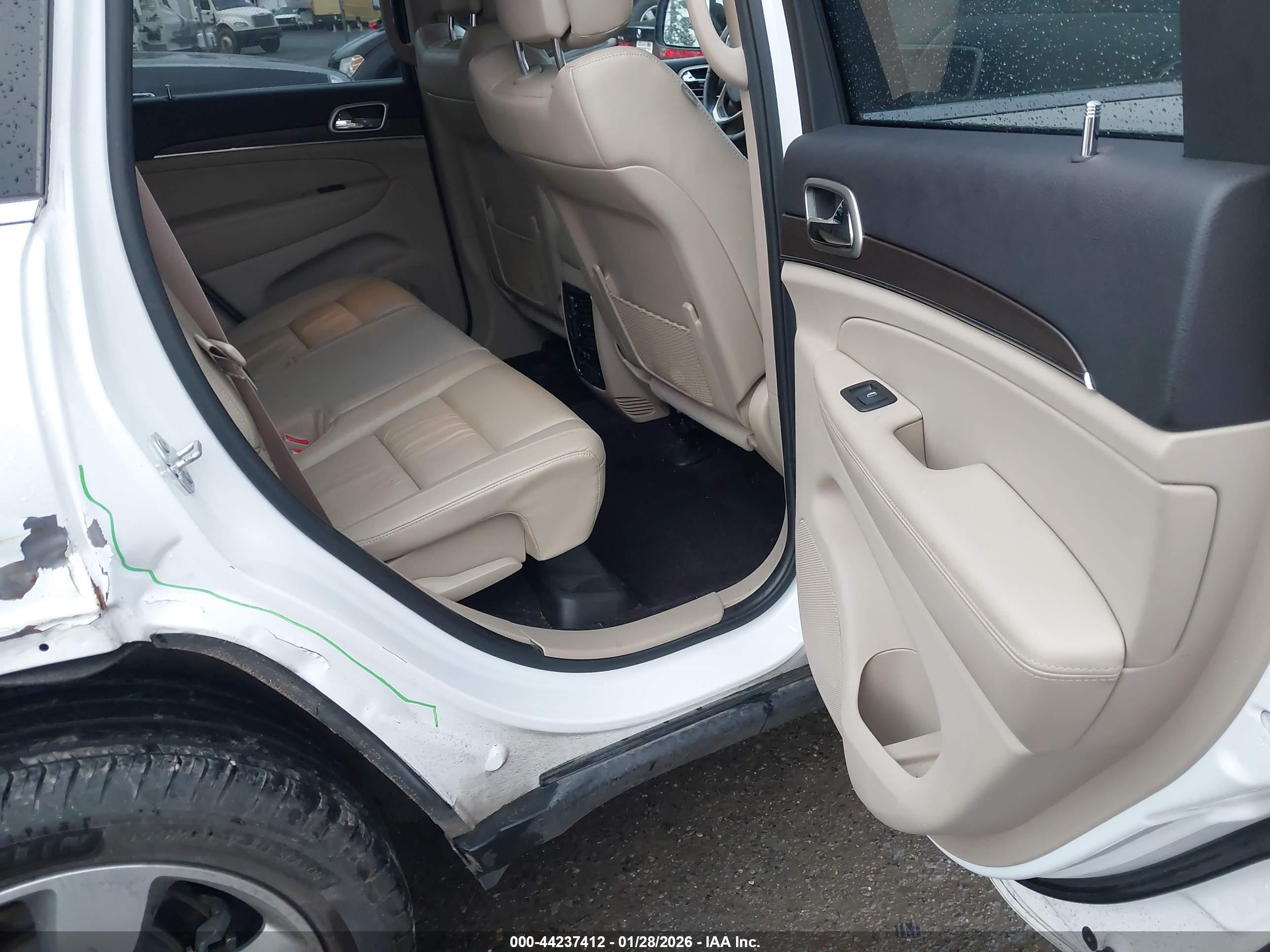 JEEP GRAND image 8