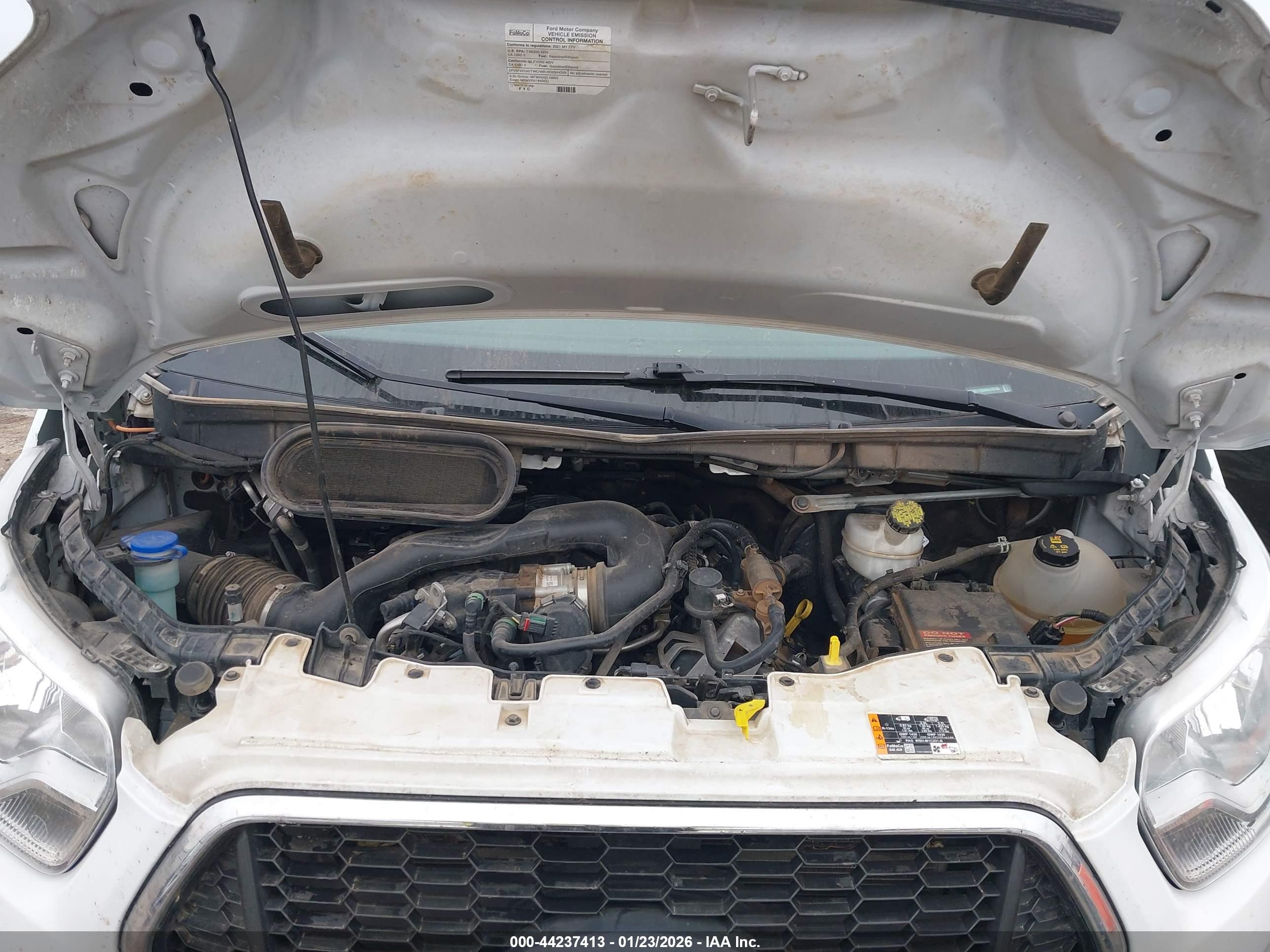 FORD TRANSIT-250 image 10