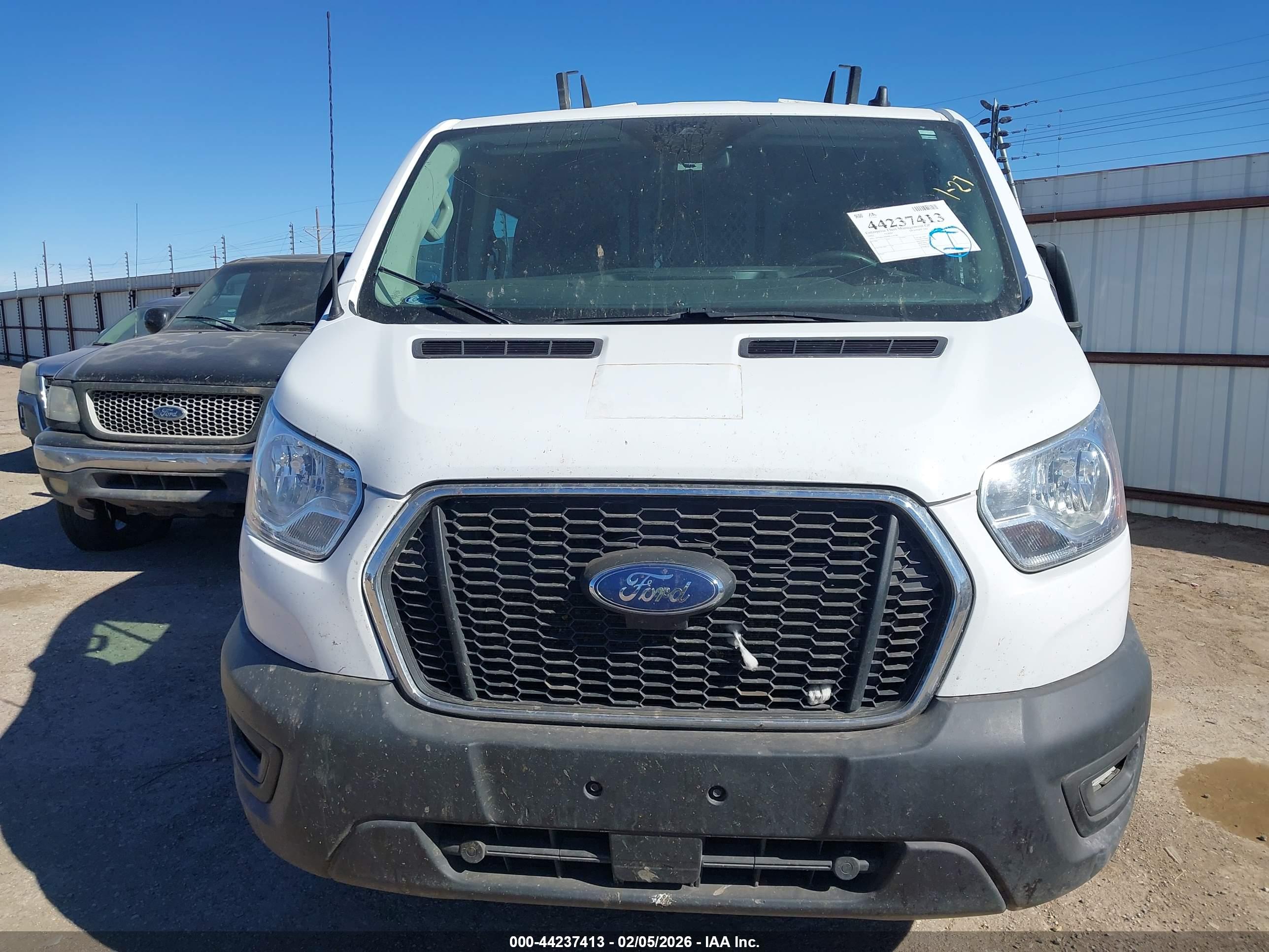 FORD TRANSIT-250 image 6