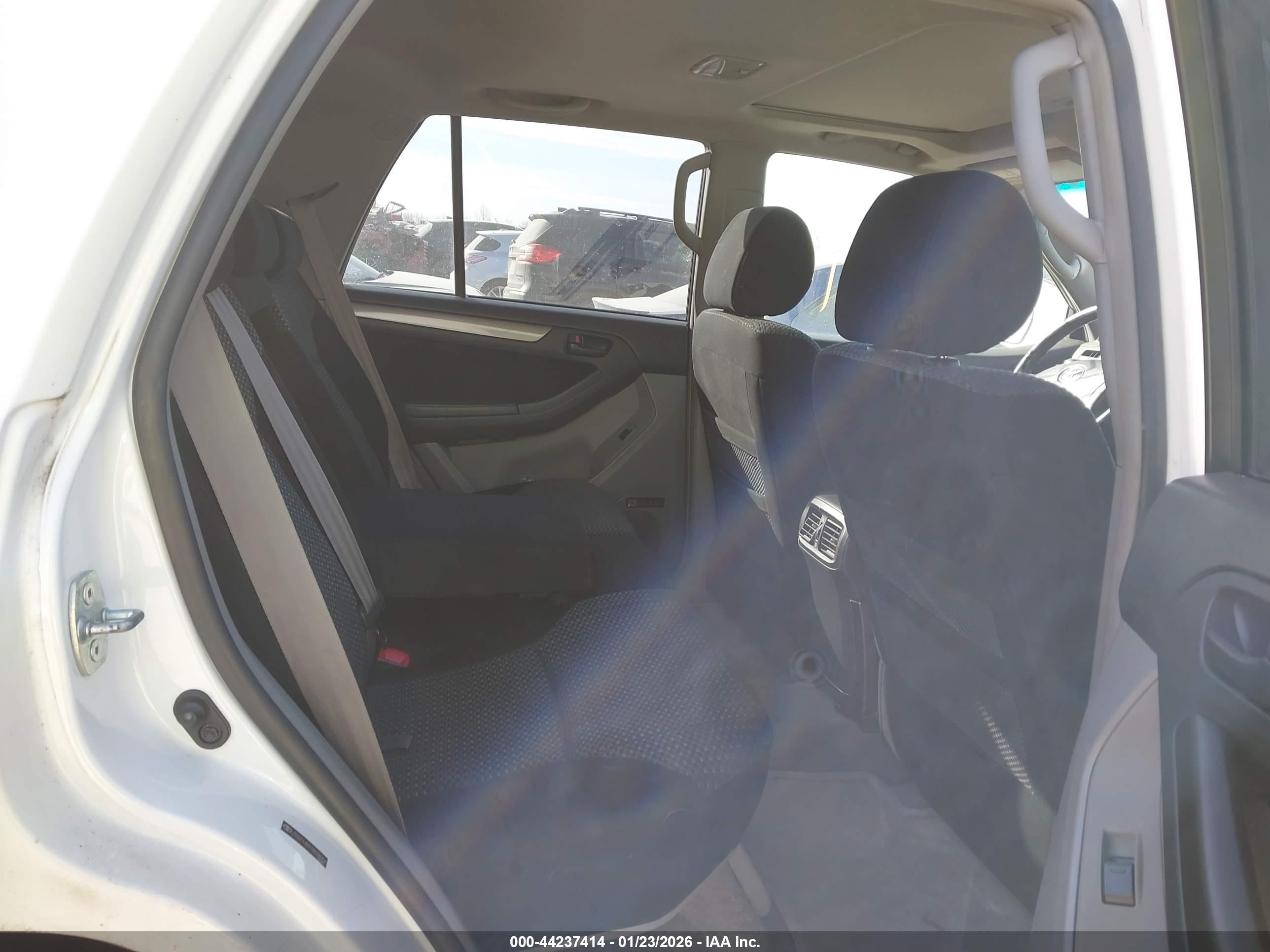 TOYOTA 4RUNNER image 8