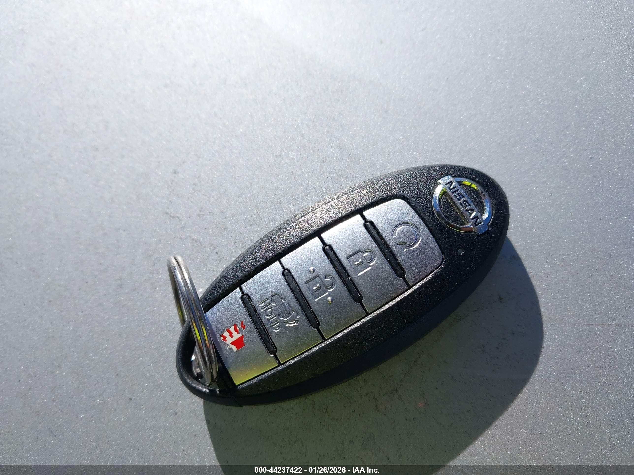 NISSAN ROGUE image 11
