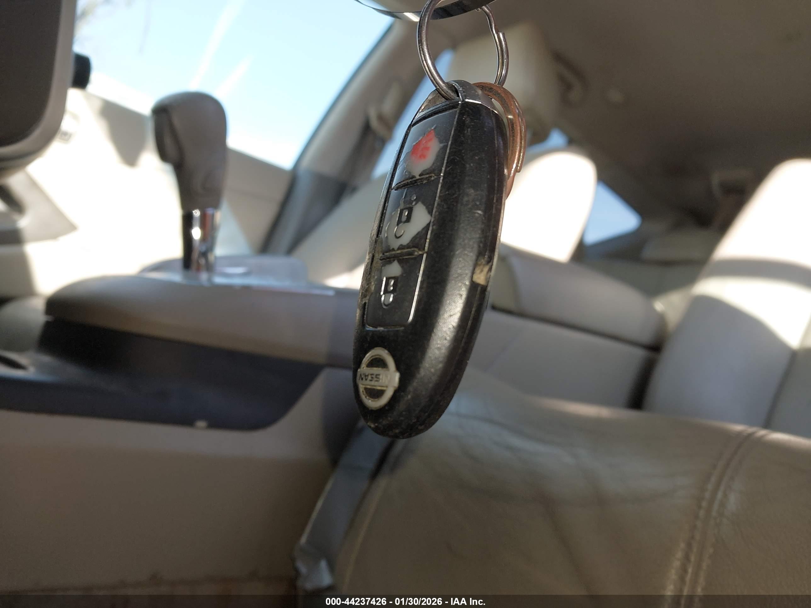 NISSAN MURANO image 11
