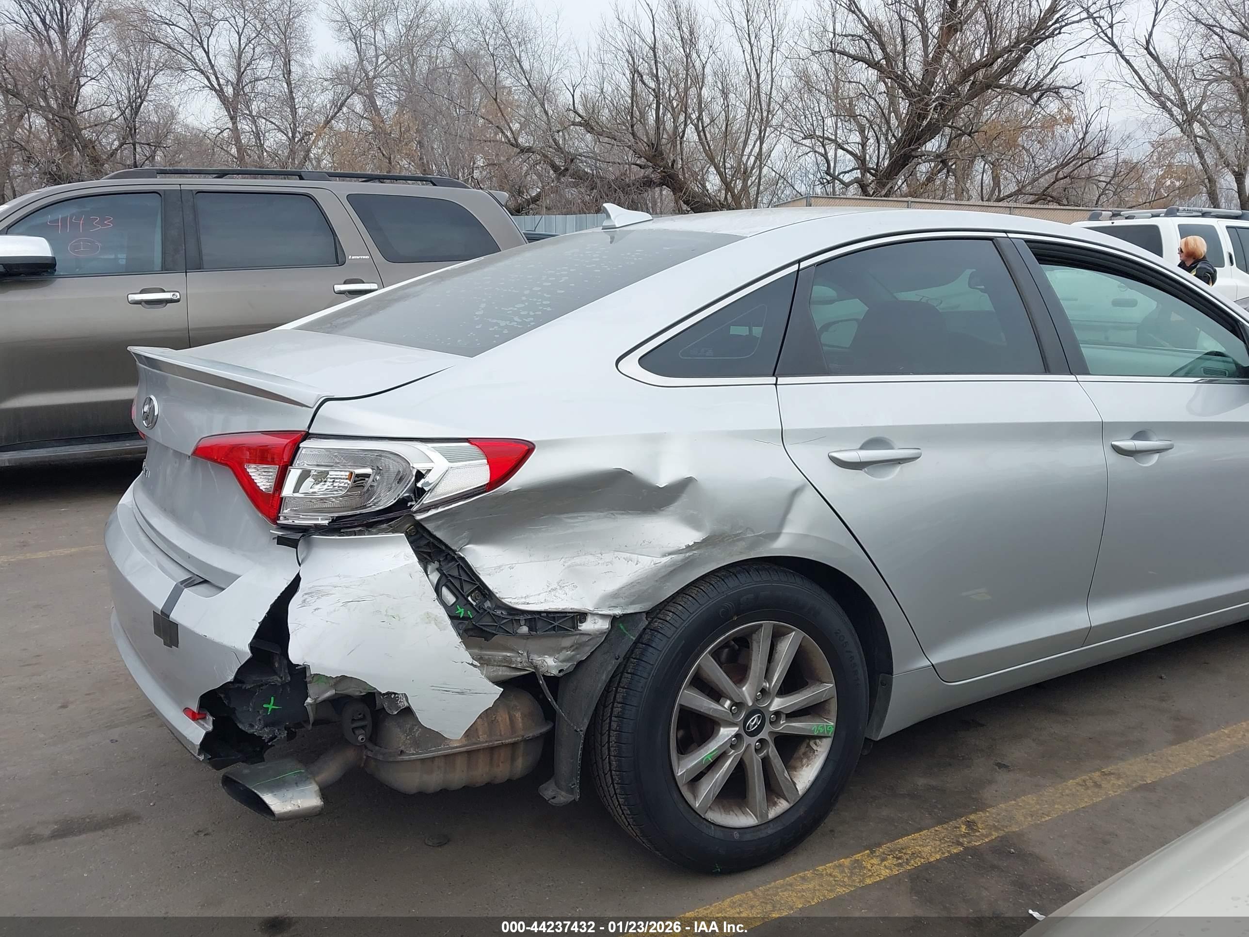 HYUNDAI SONATA image 6
