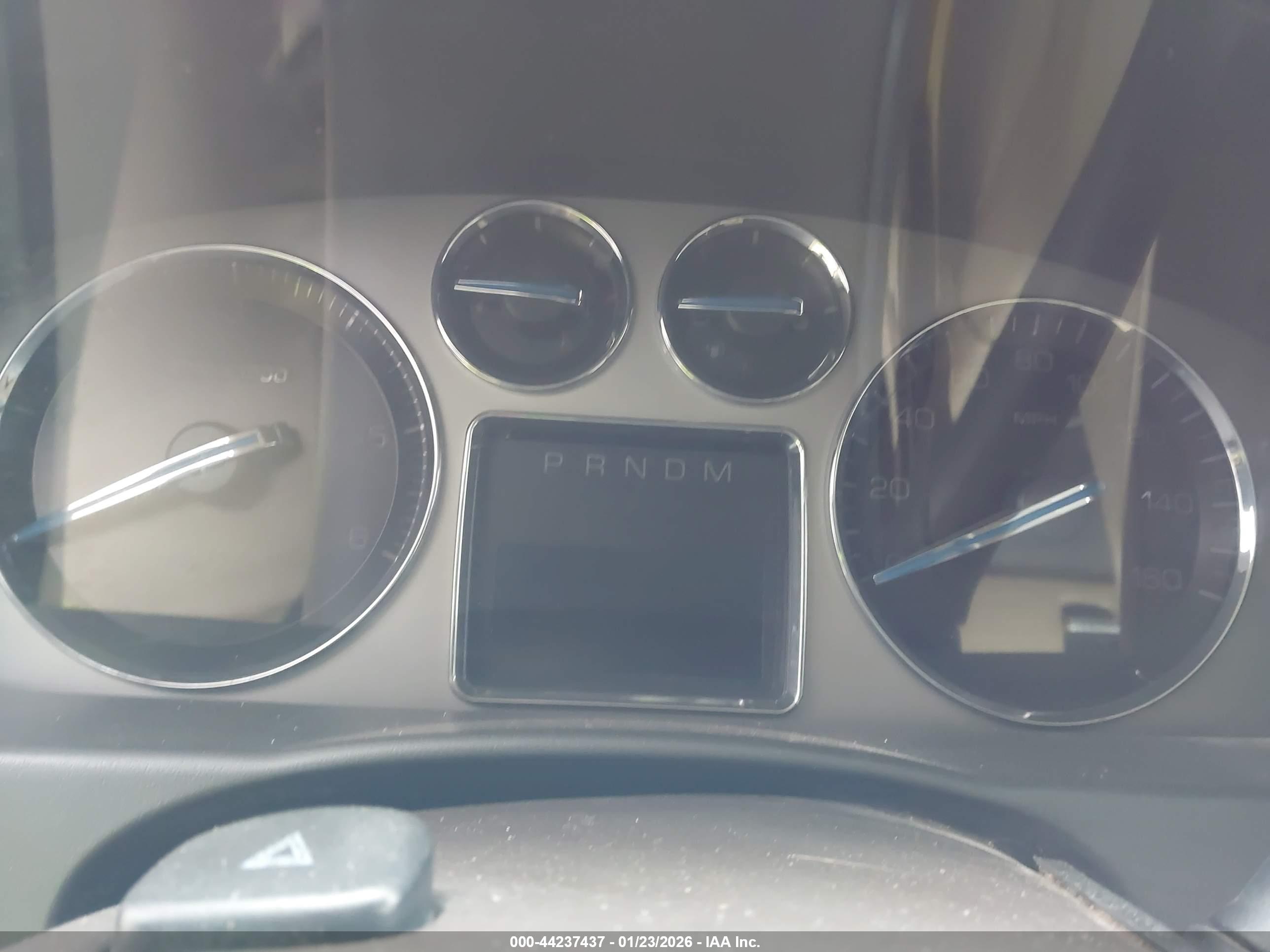 CADILLAC ESCALADE image 7