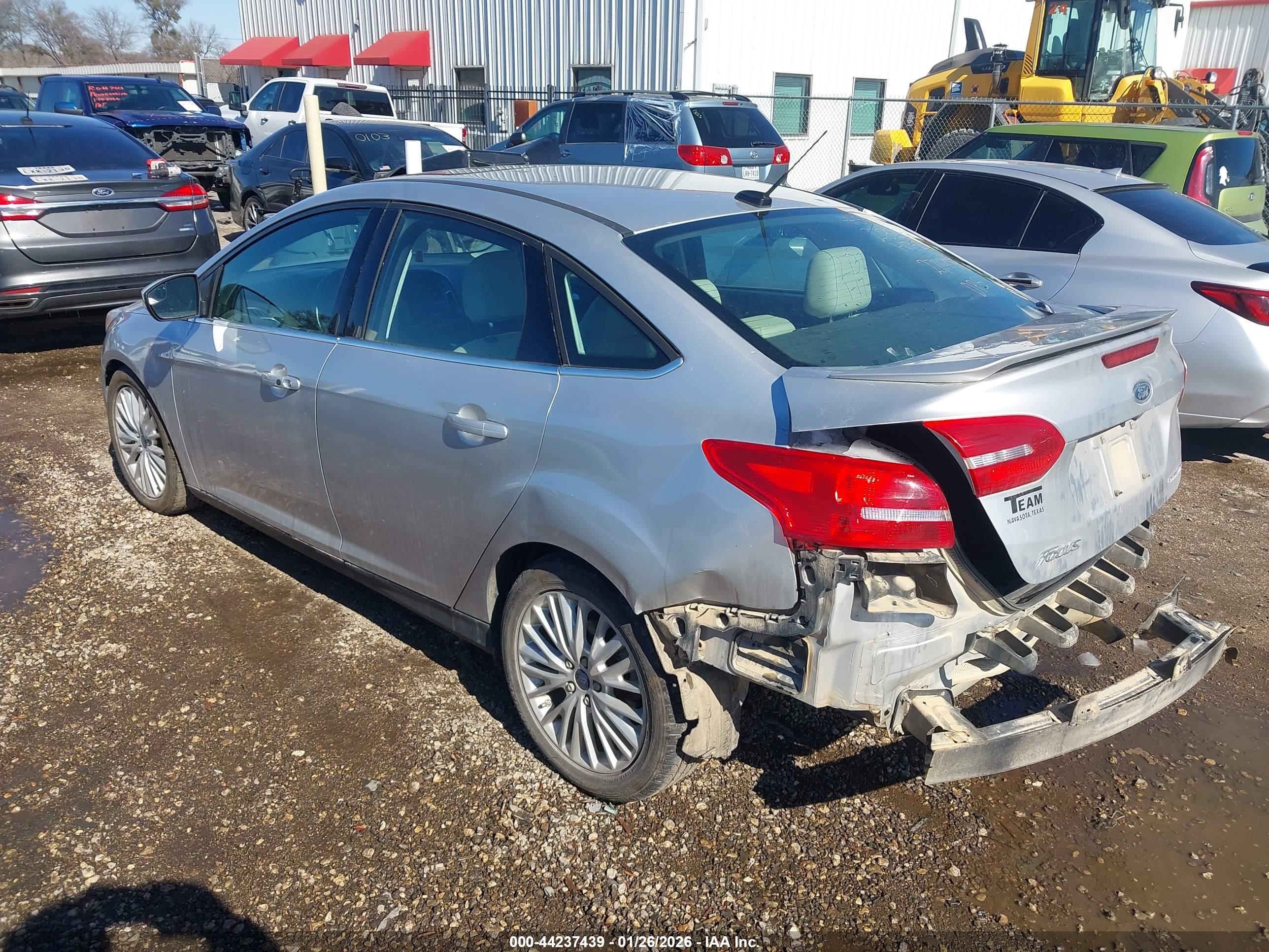 FORD FOCUS image 3