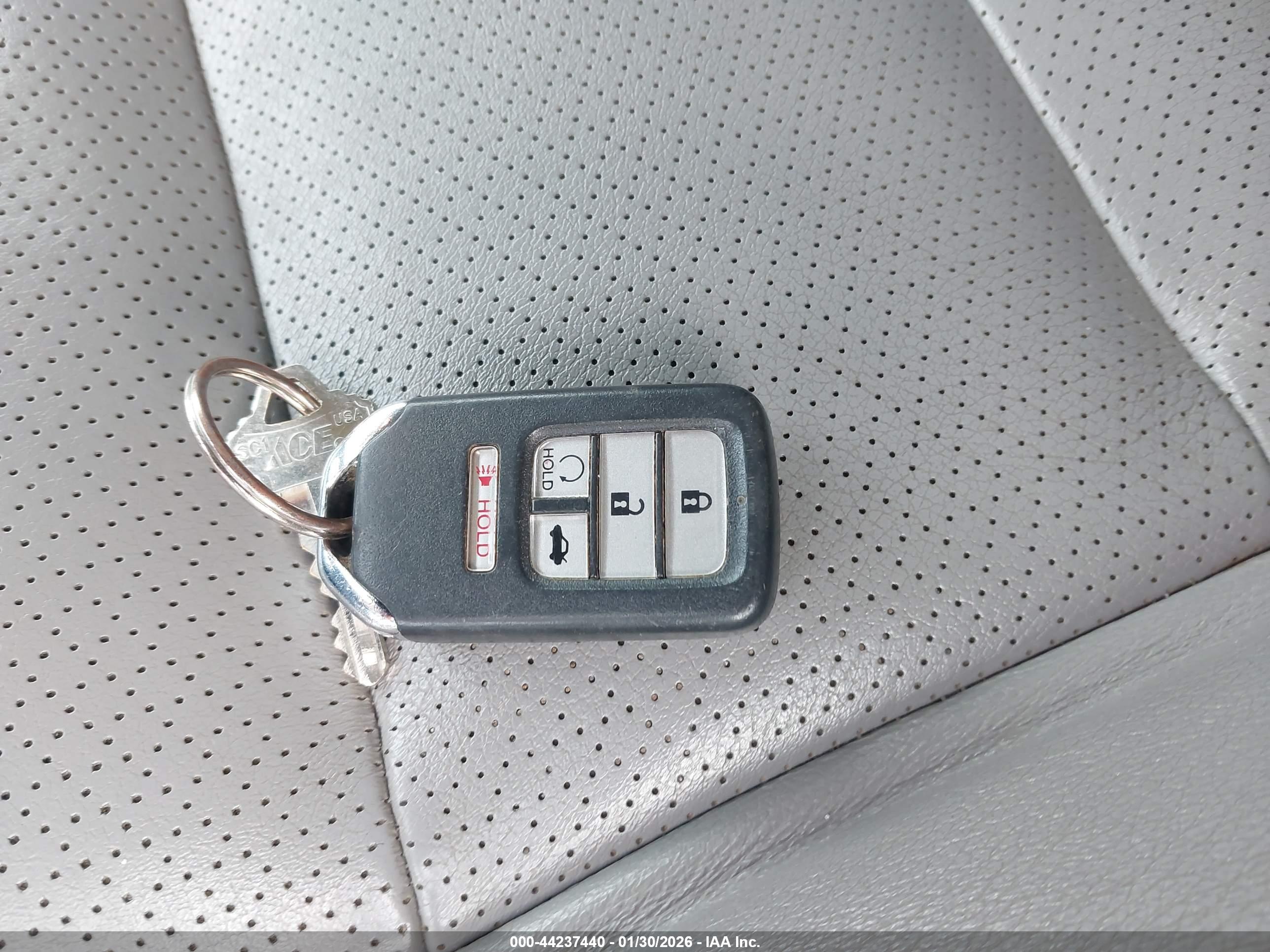 HONDA ACCORD image 11