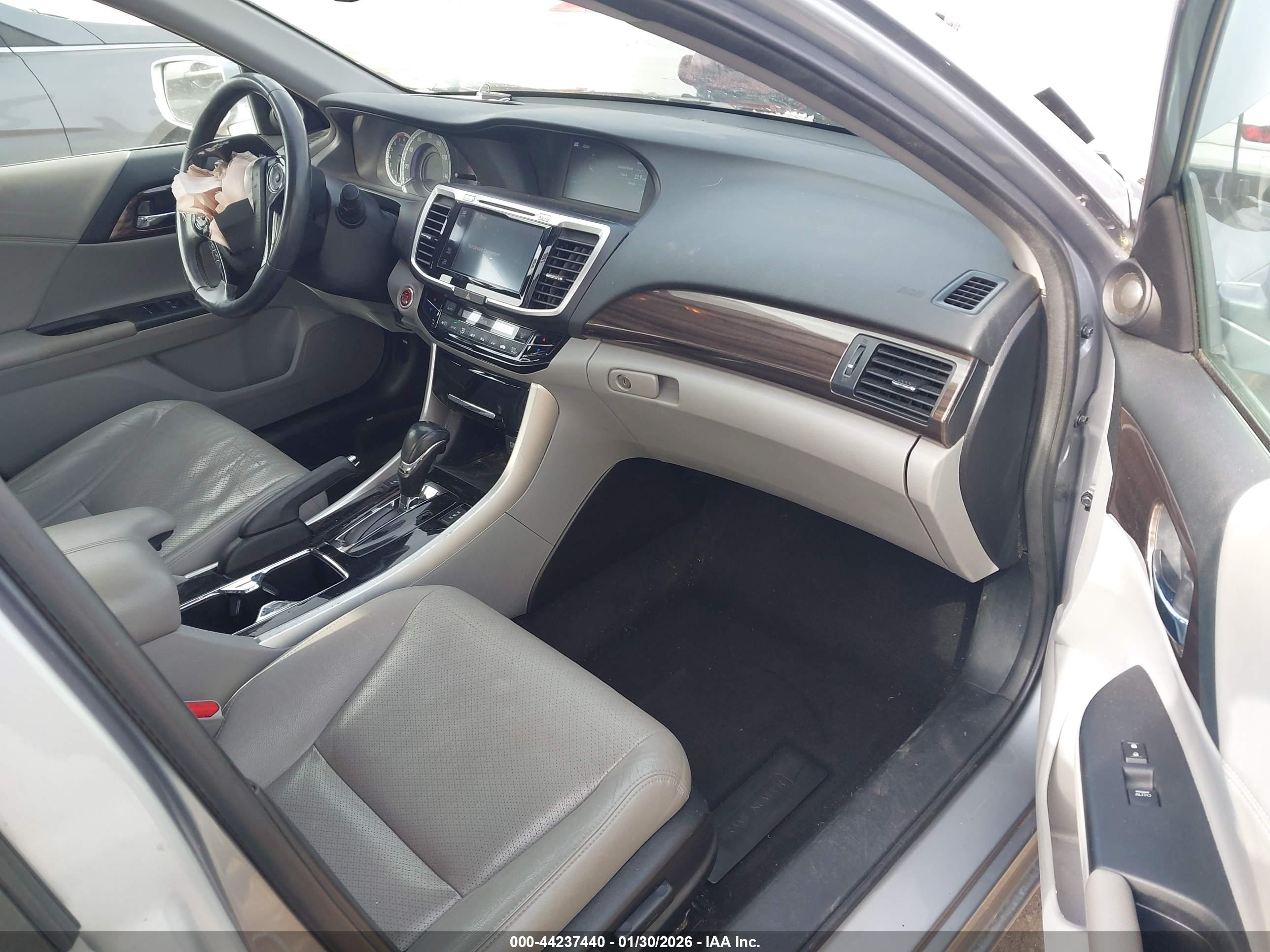HONDA ACCORD image 5