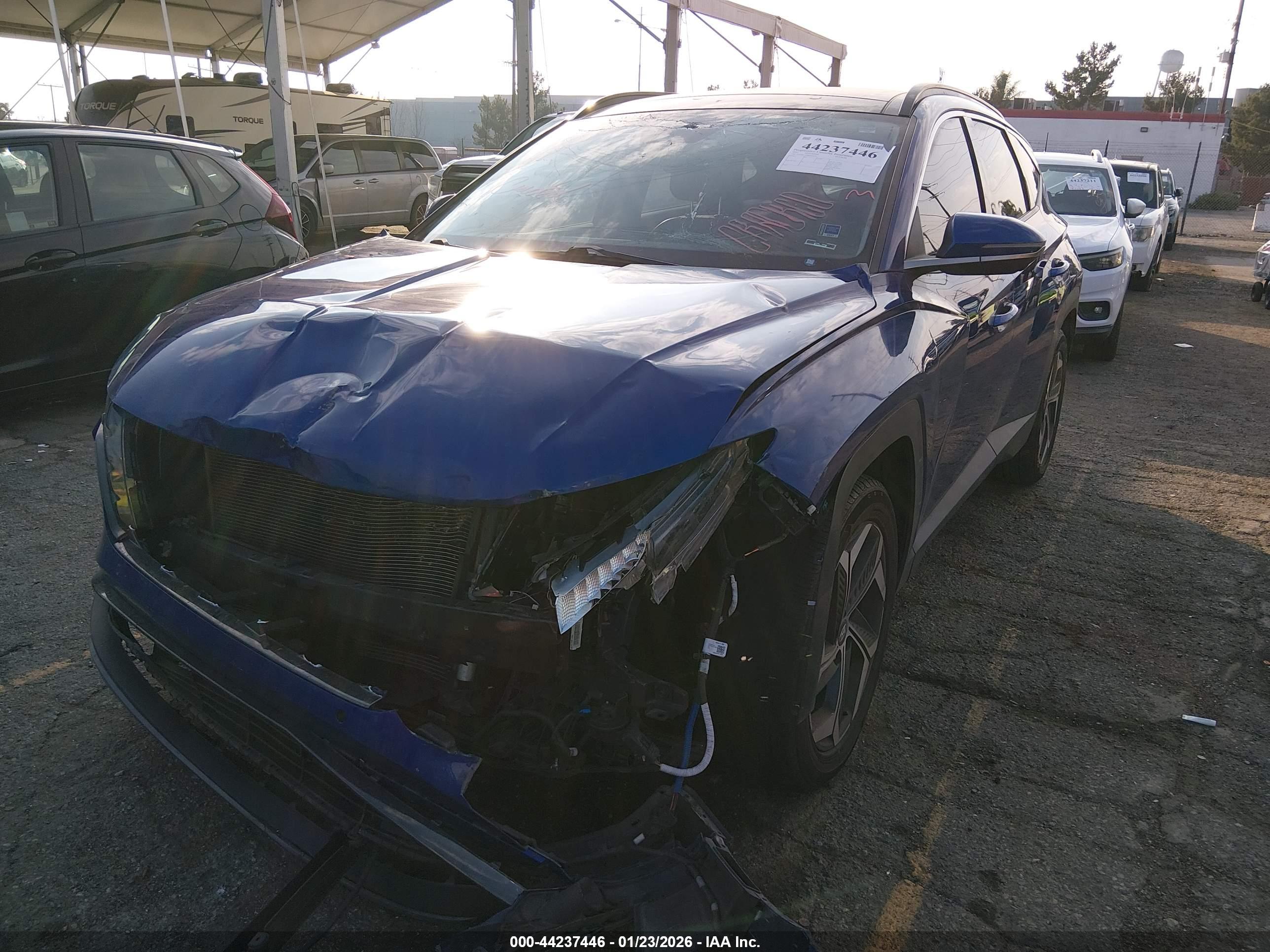 HYUNDAI TUCSON image 6