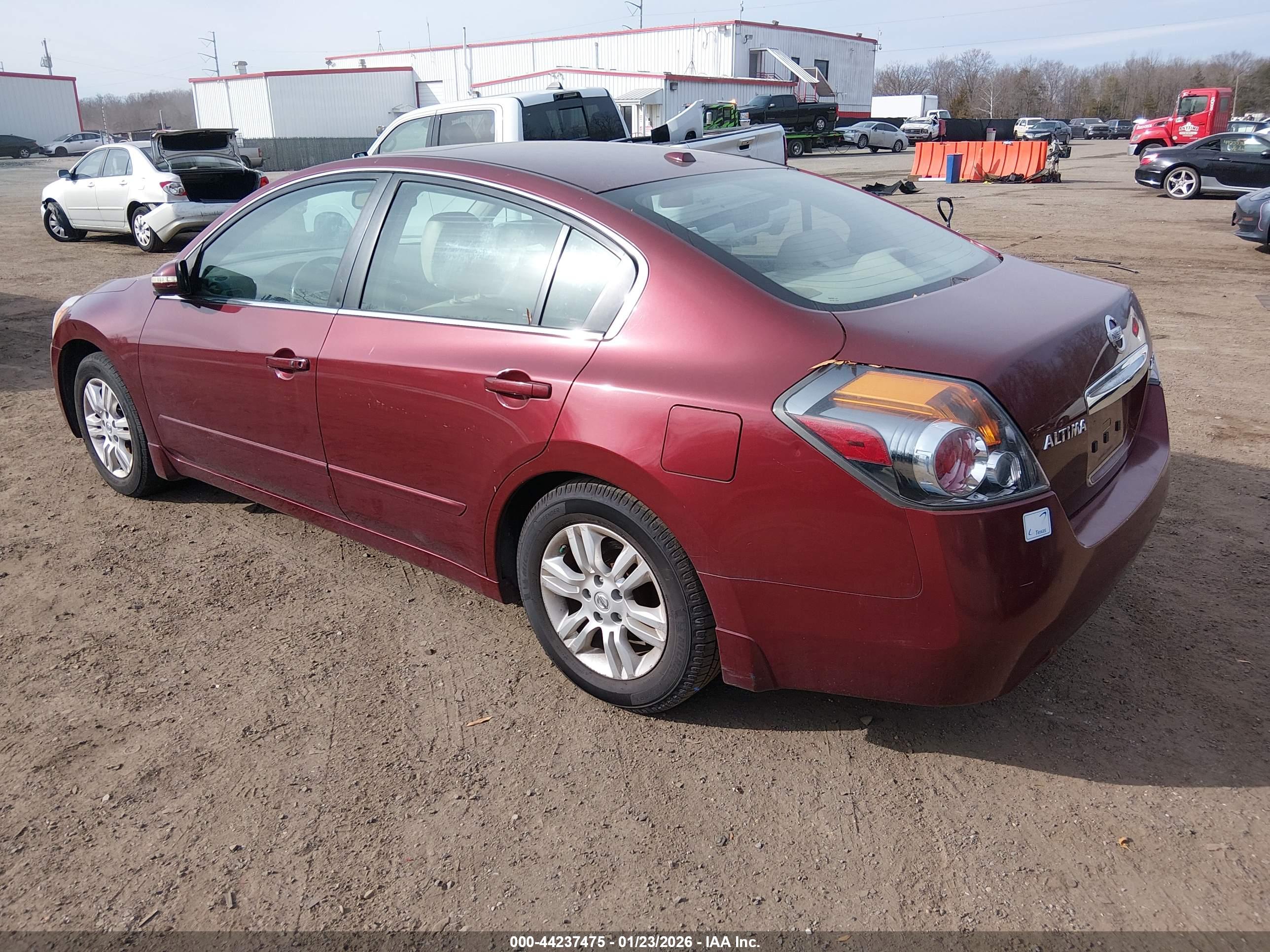 NISSAN ALTIMA image 3
