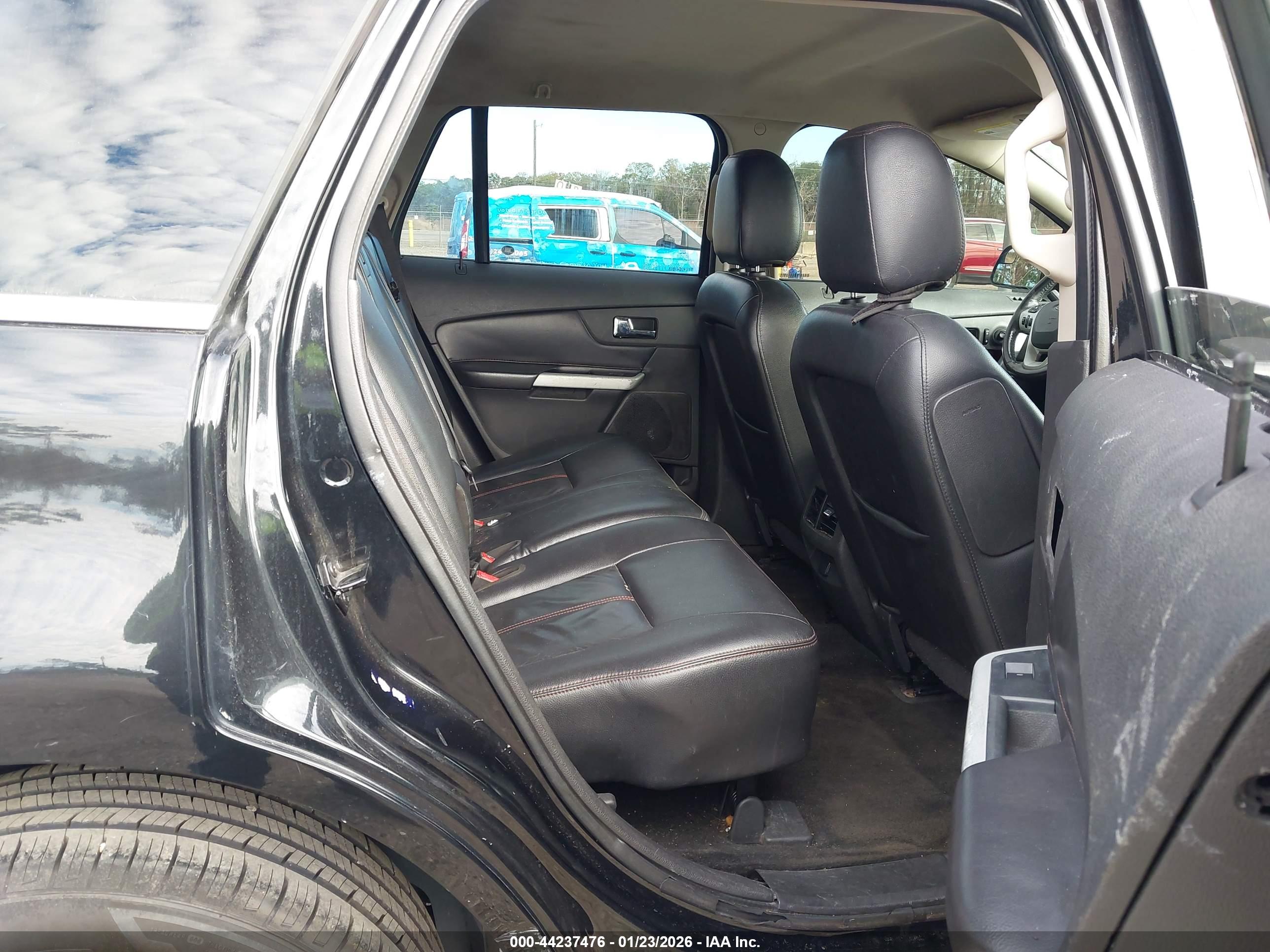 FORD EDGE image 8