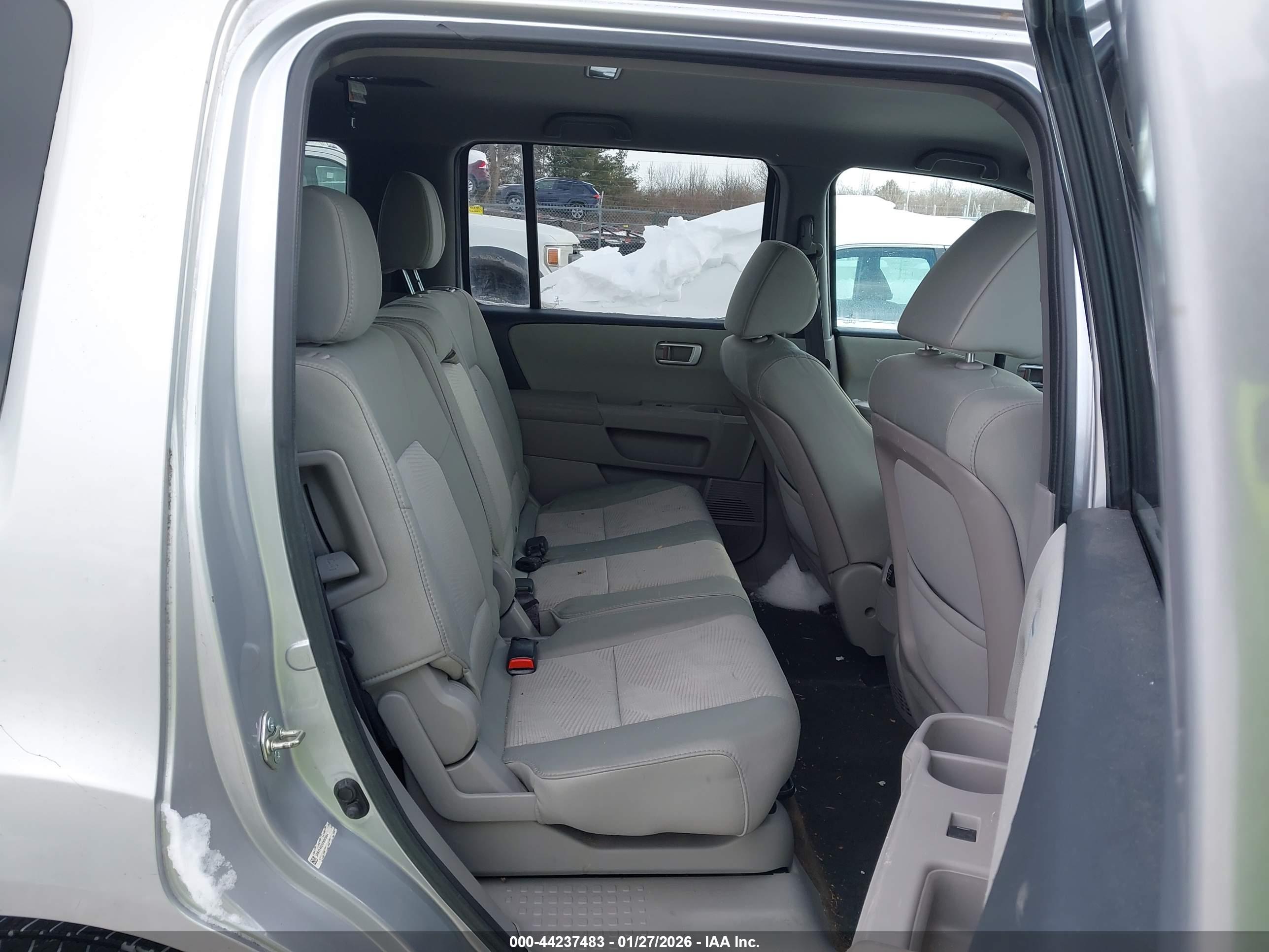 HONDA PILOT image 8