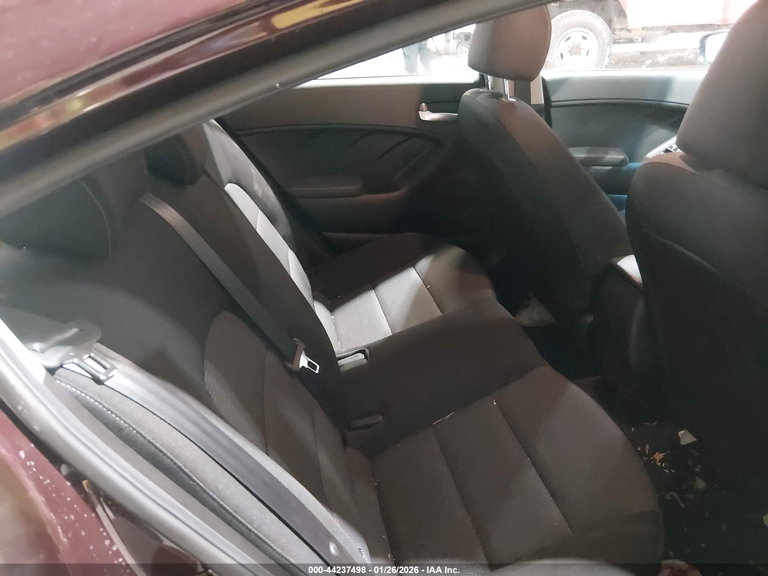 KIA FORTE image 8