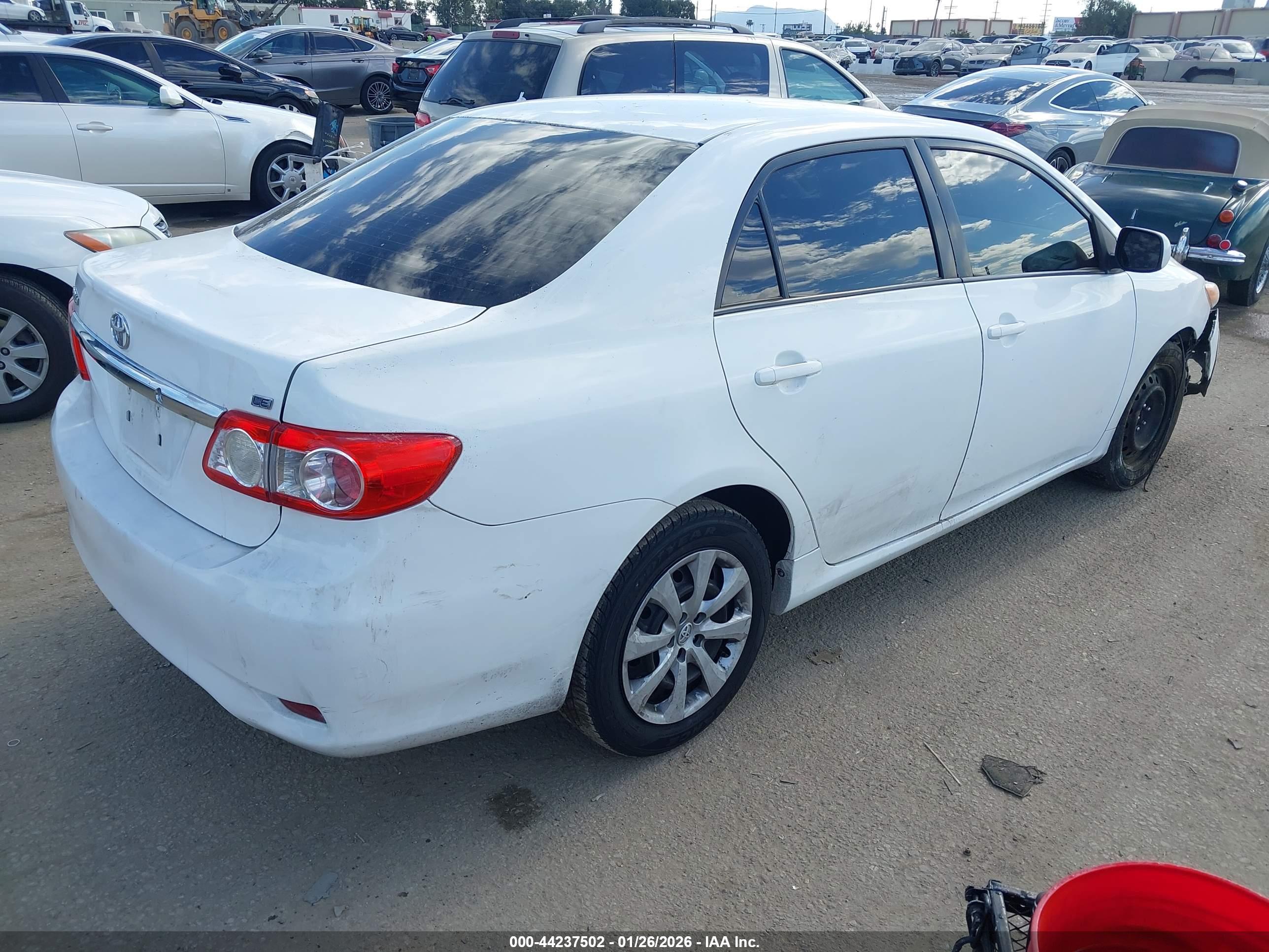 TOYOTA COROLLA image 4