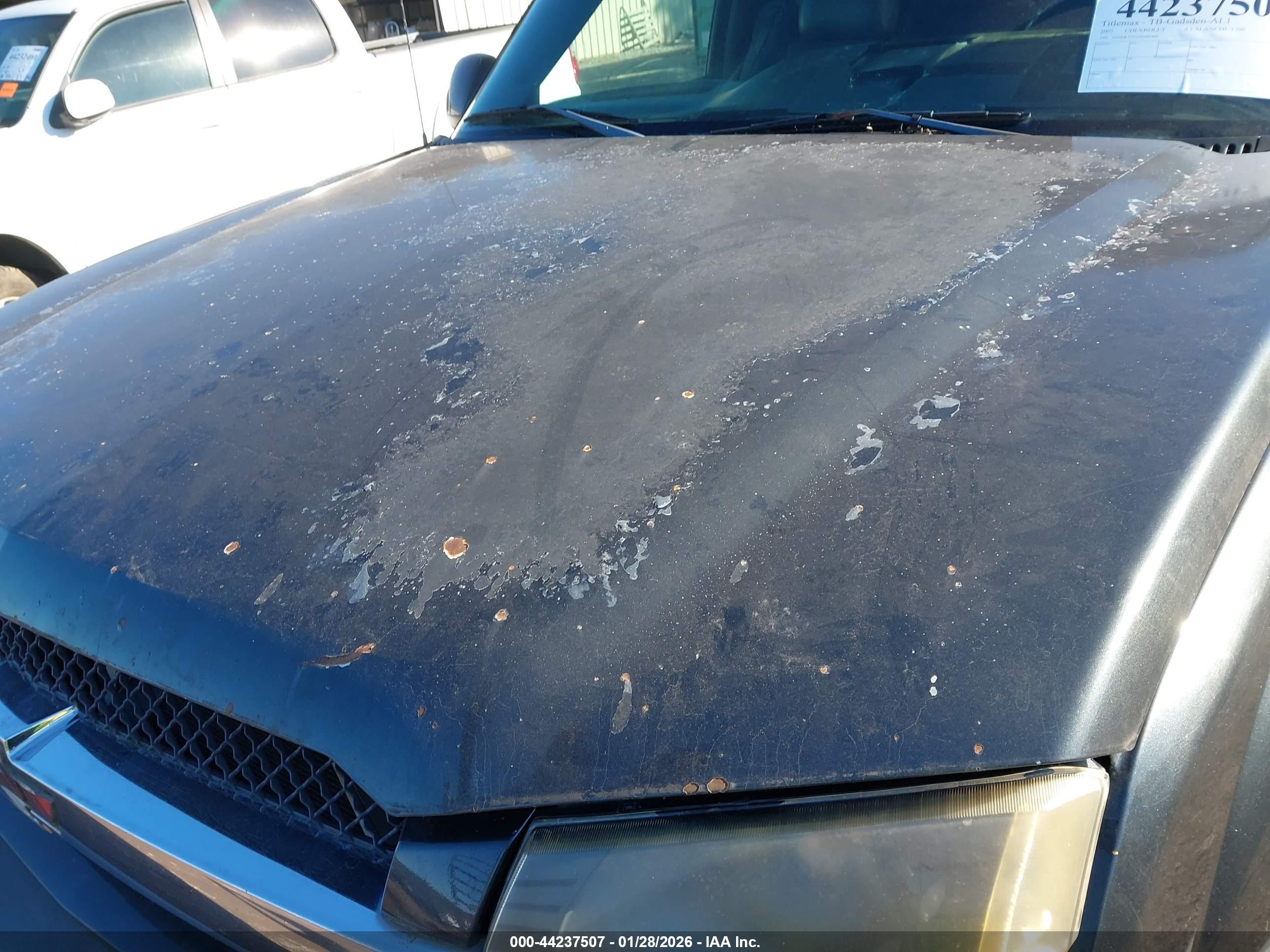 CHEVROLET AVALANCHE image 6