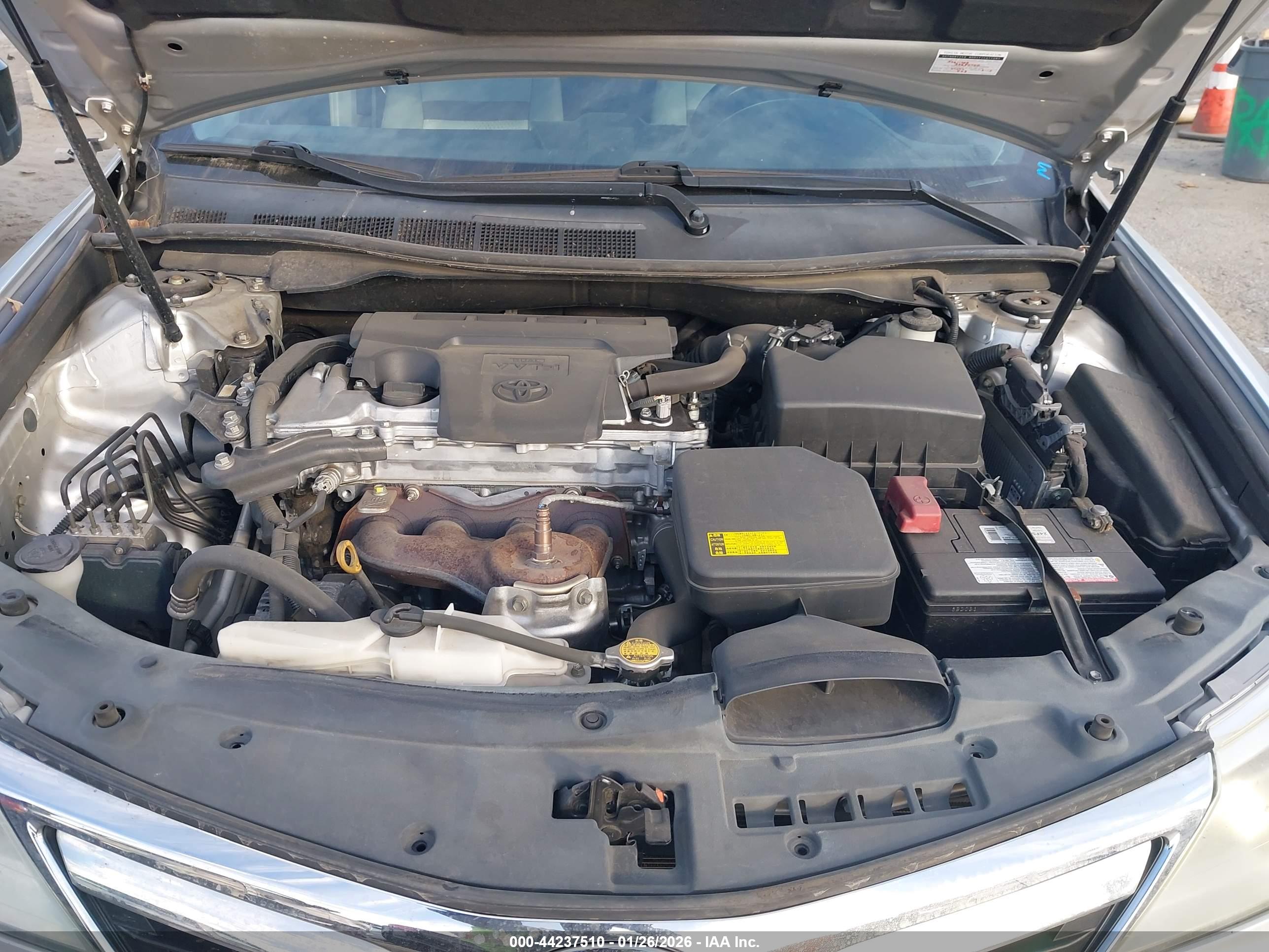 TOYOTA CAMRY image 10