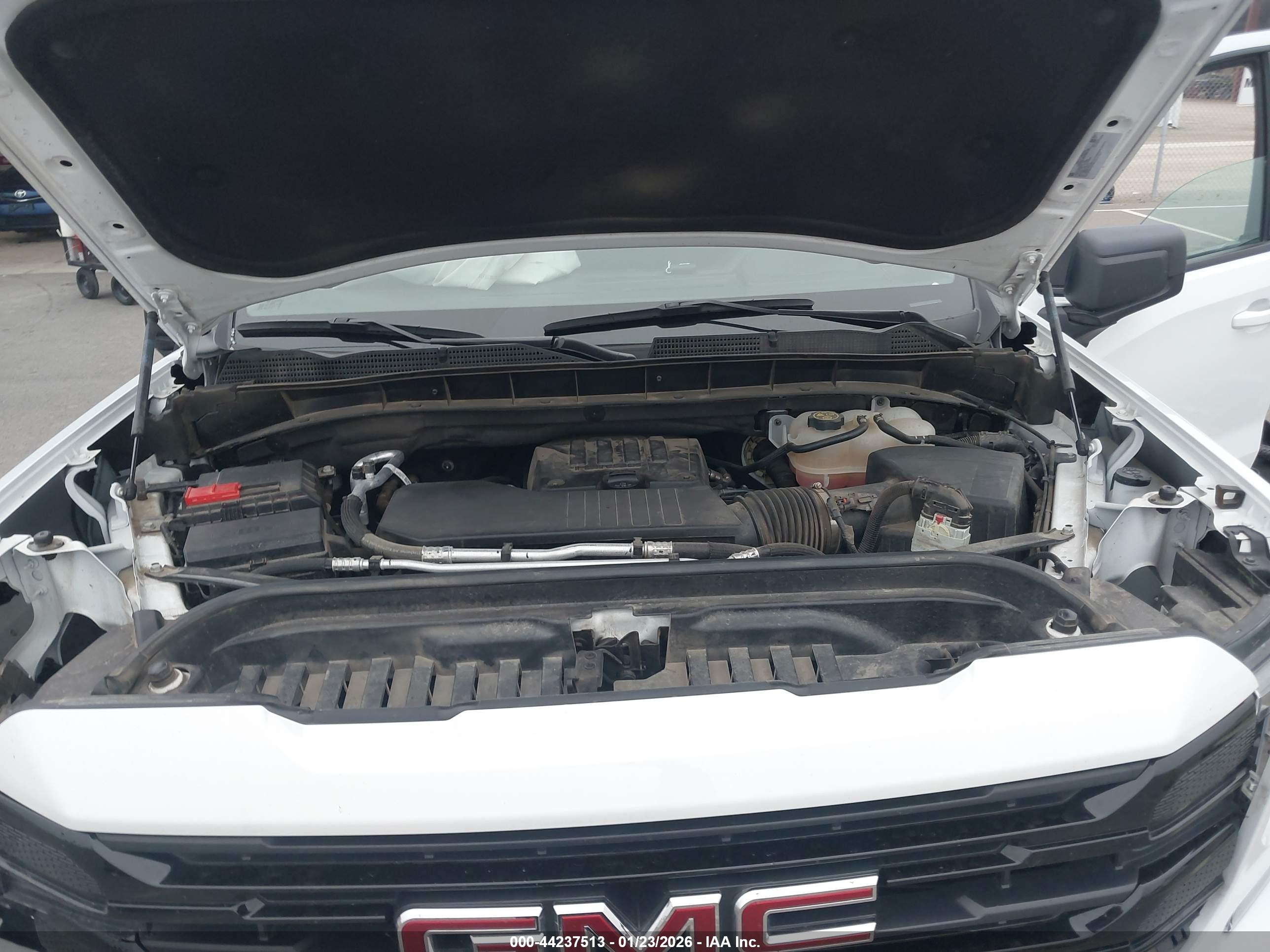 GMC SIERRA image 10