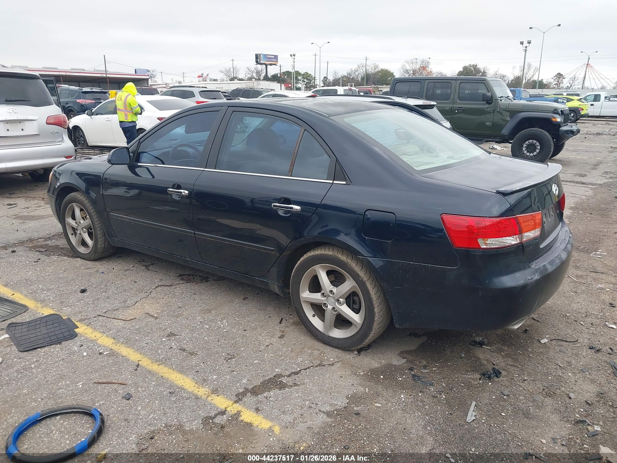 HYUNDAI SONATA image 3