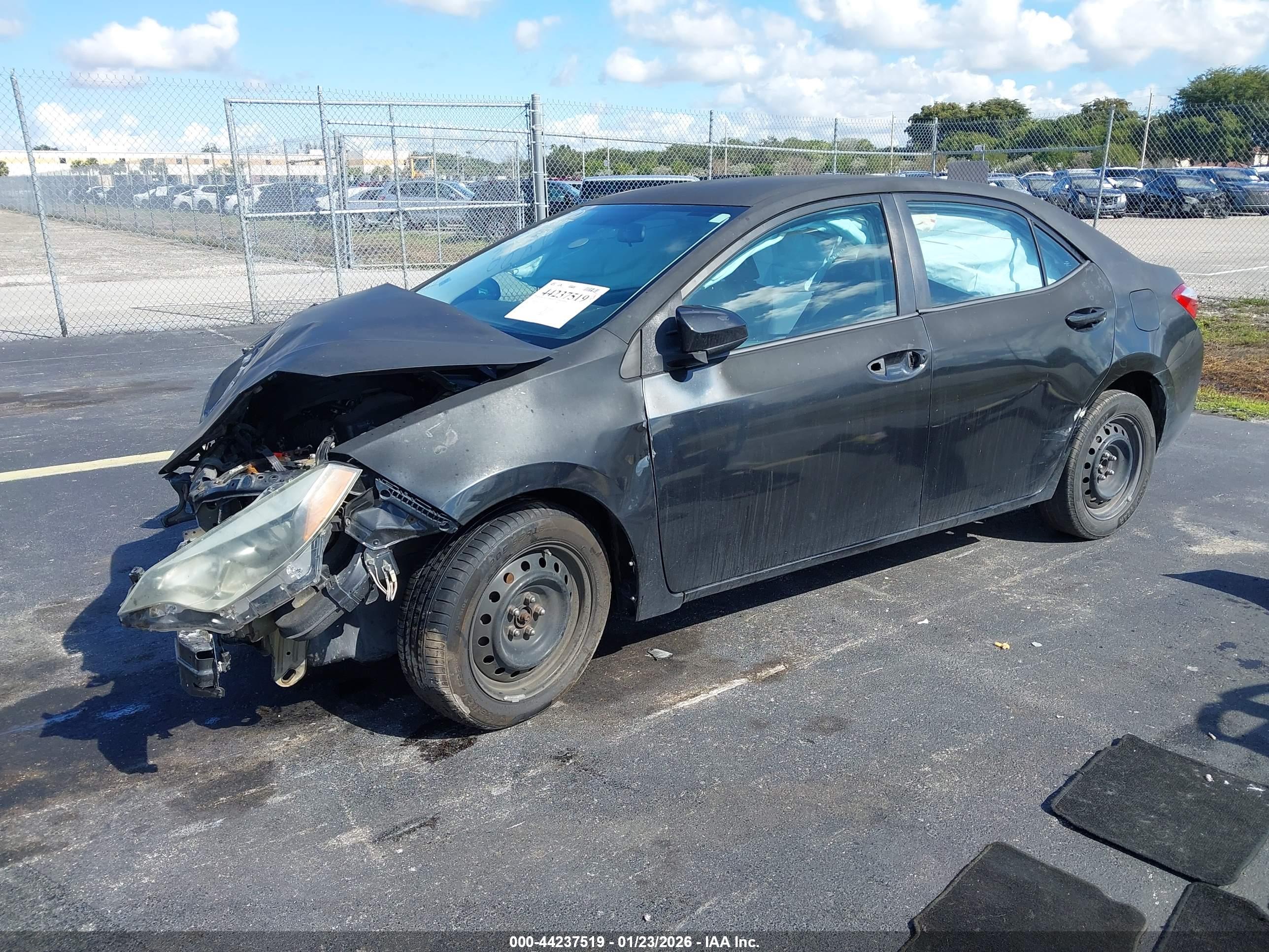 TOYOTA COROLLA image 2