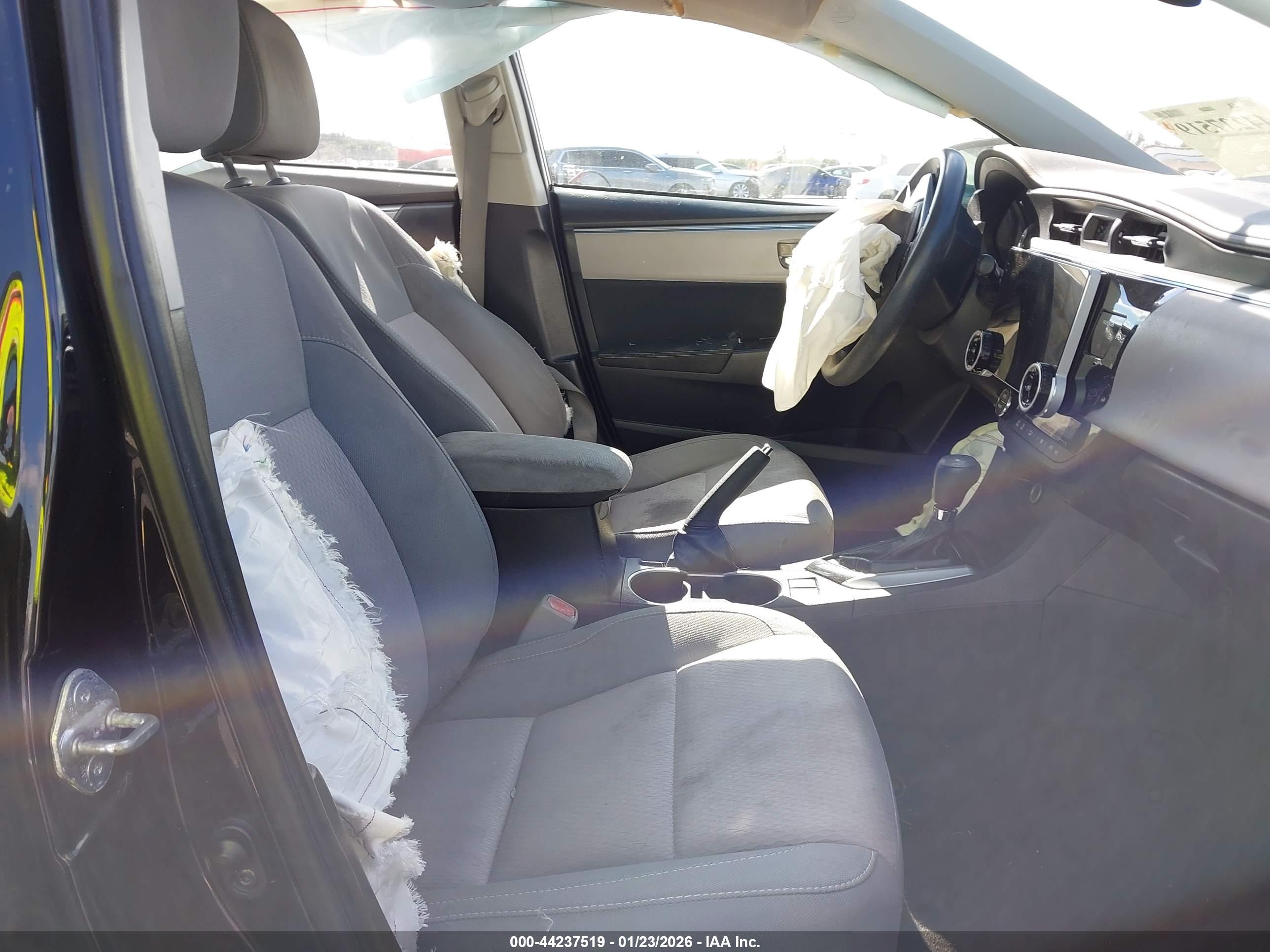 TOYOTA COROLLA image 5