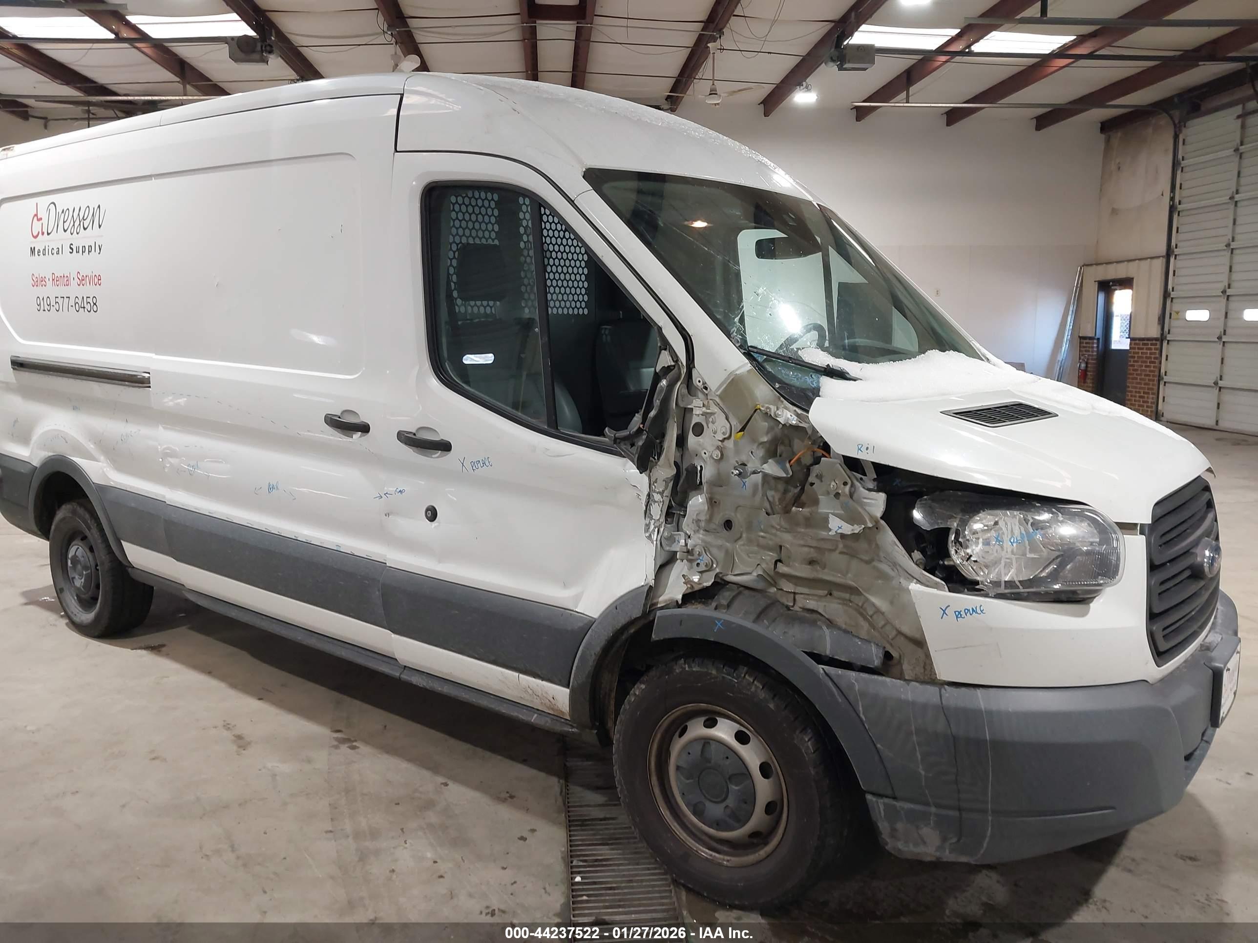 FORD TRANSIT-250 image 6