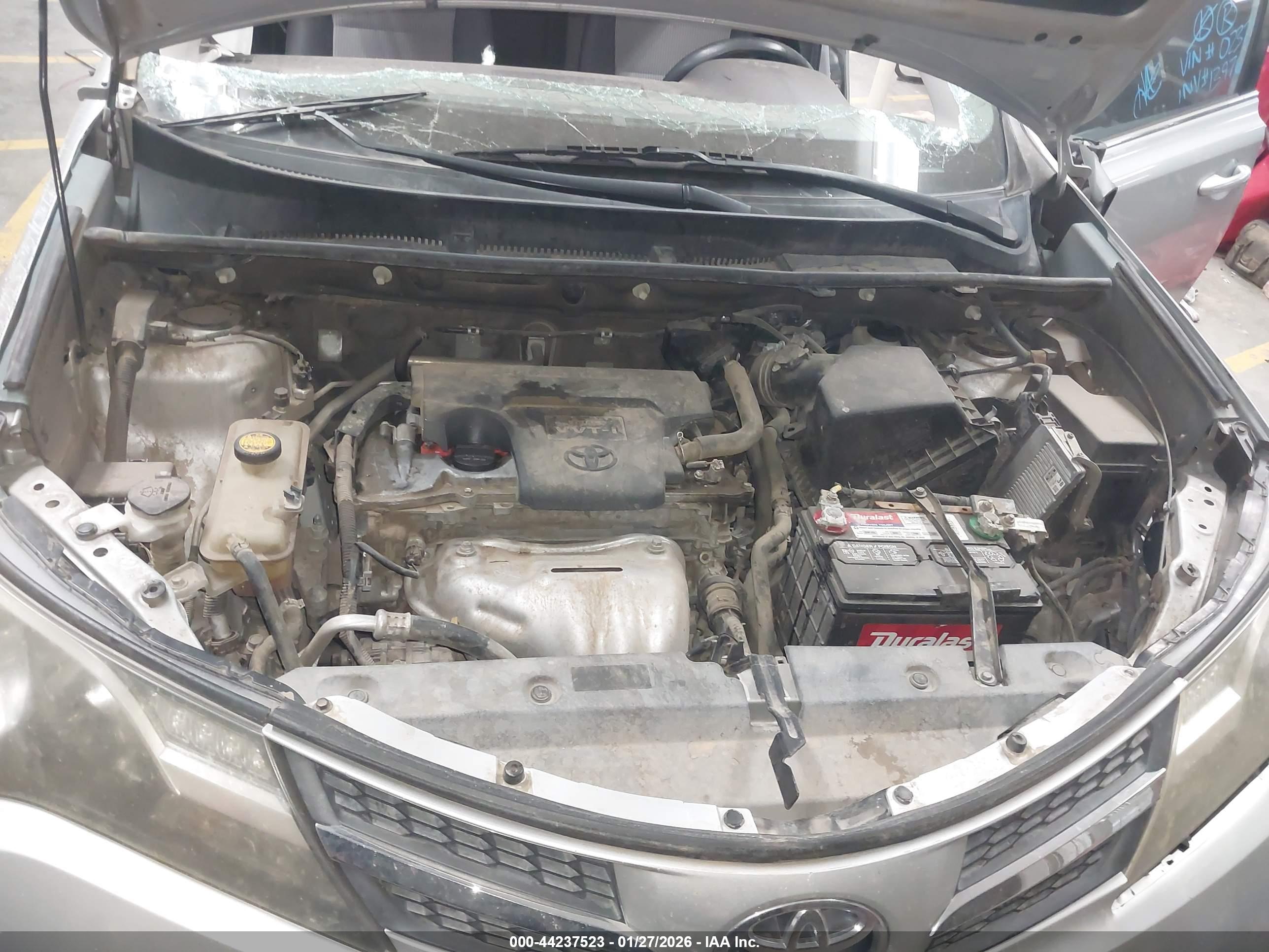 TOYOTA RAV4 image 10
