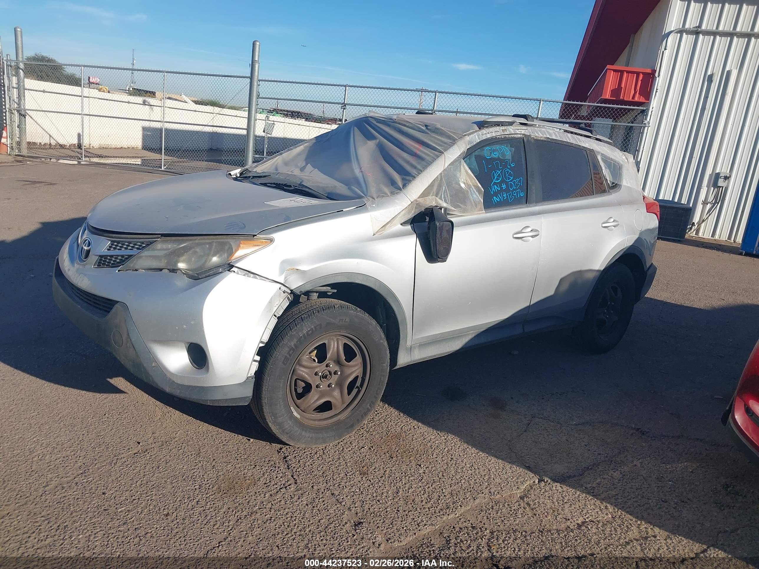 TOYOTA RAV4 image 2