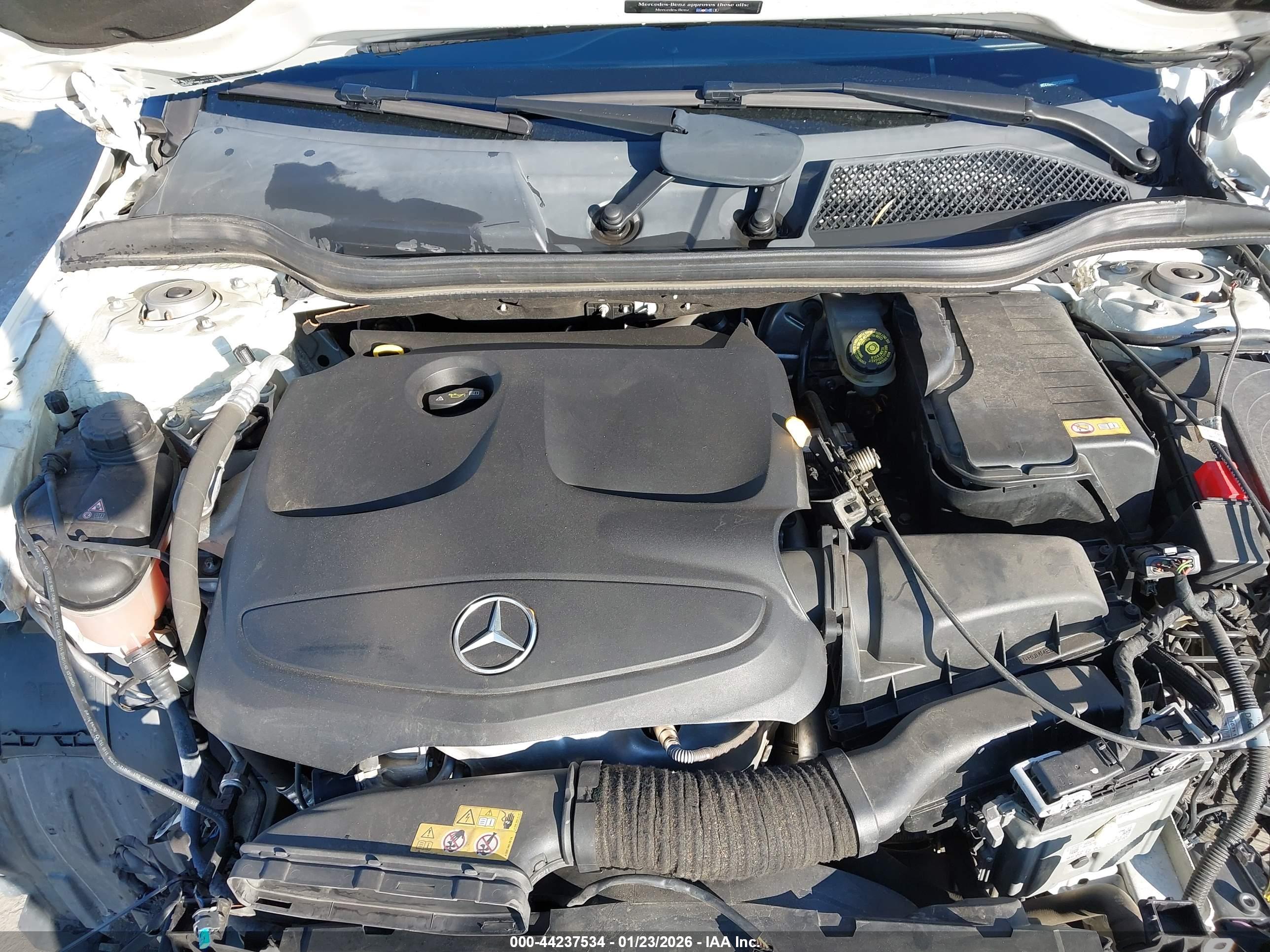 MERCEDES-BENZ CLA image 10