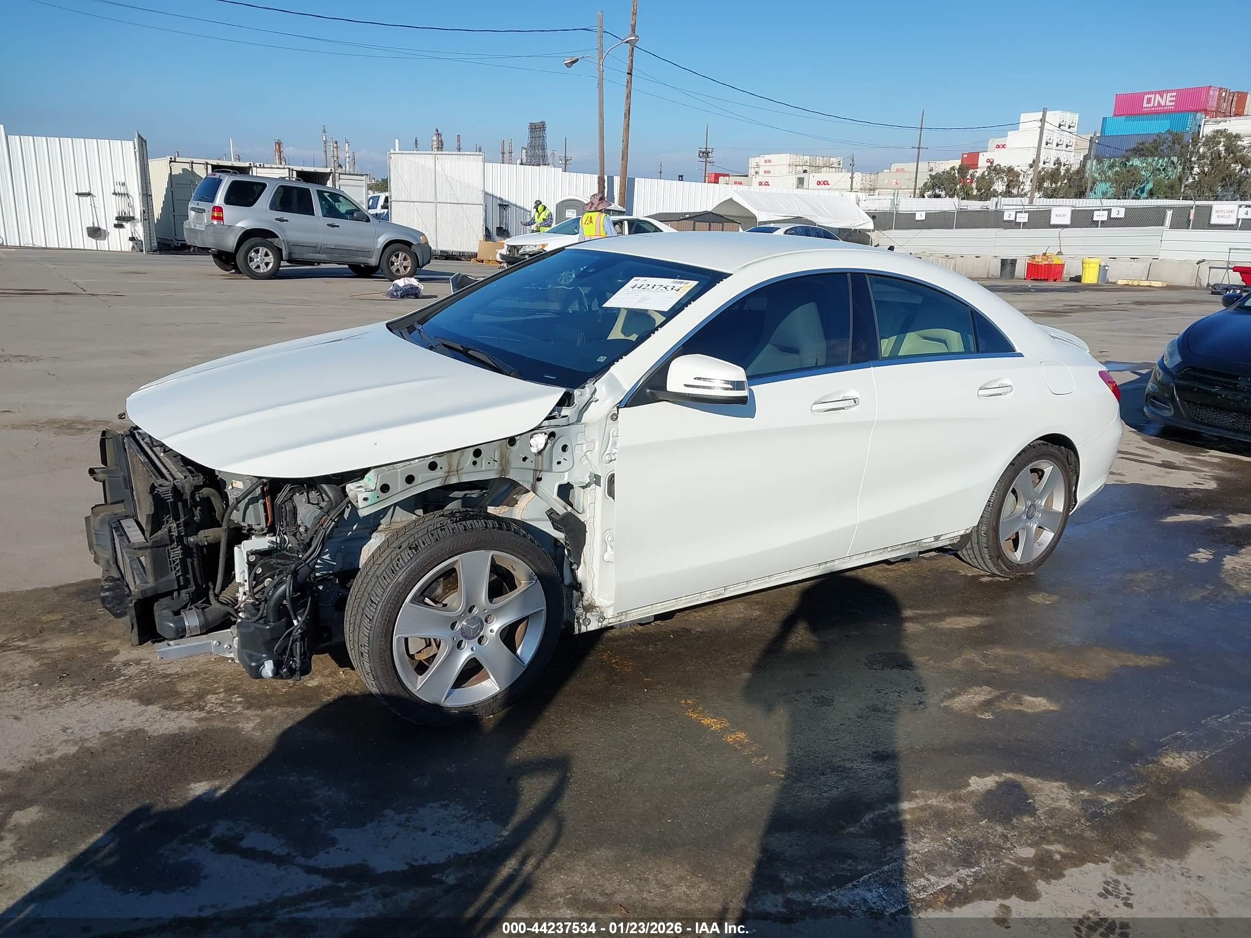 MERCEDES-BENZ CLA image 2