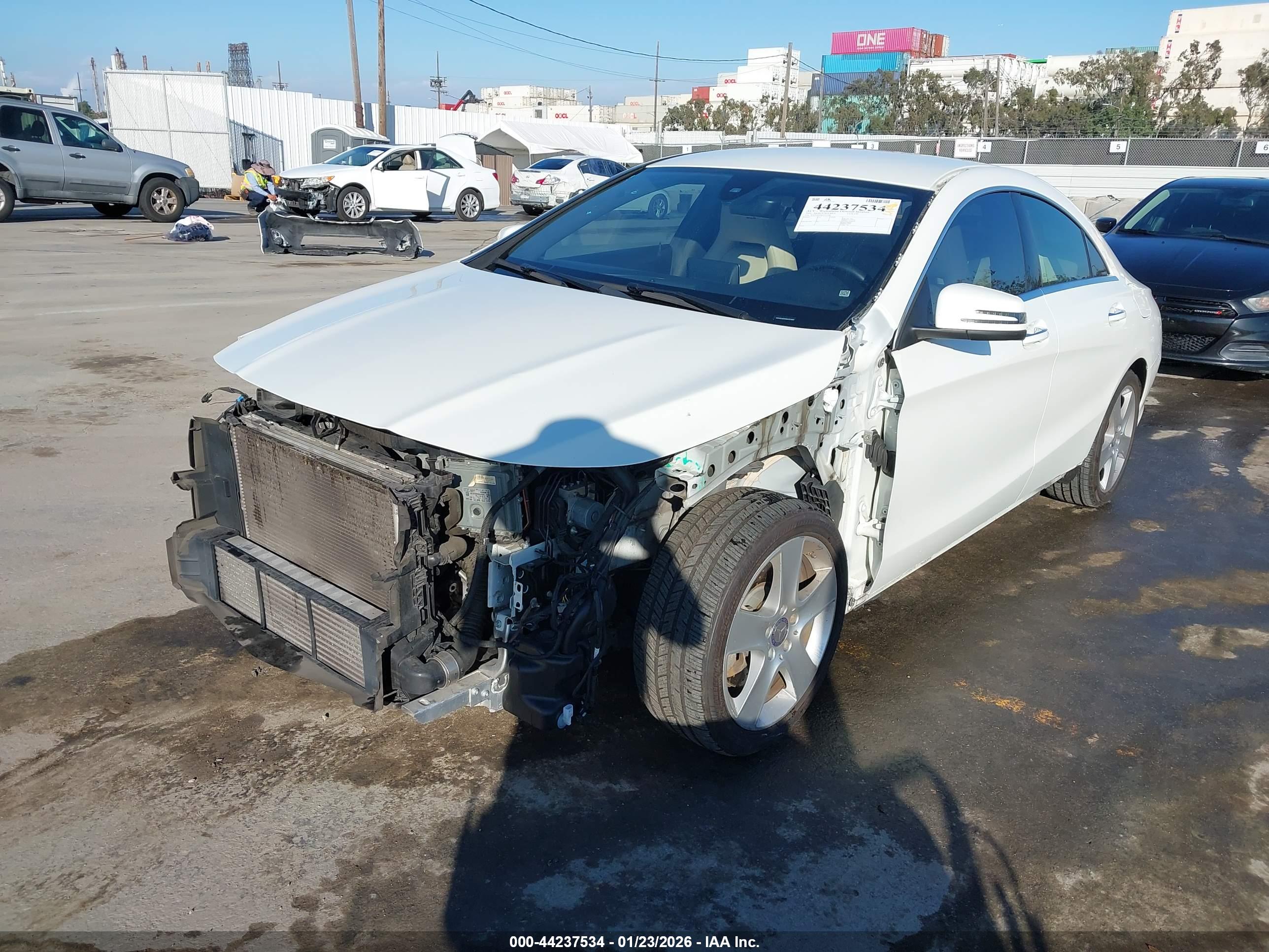 MERCEDES-BENZ CLA image 6