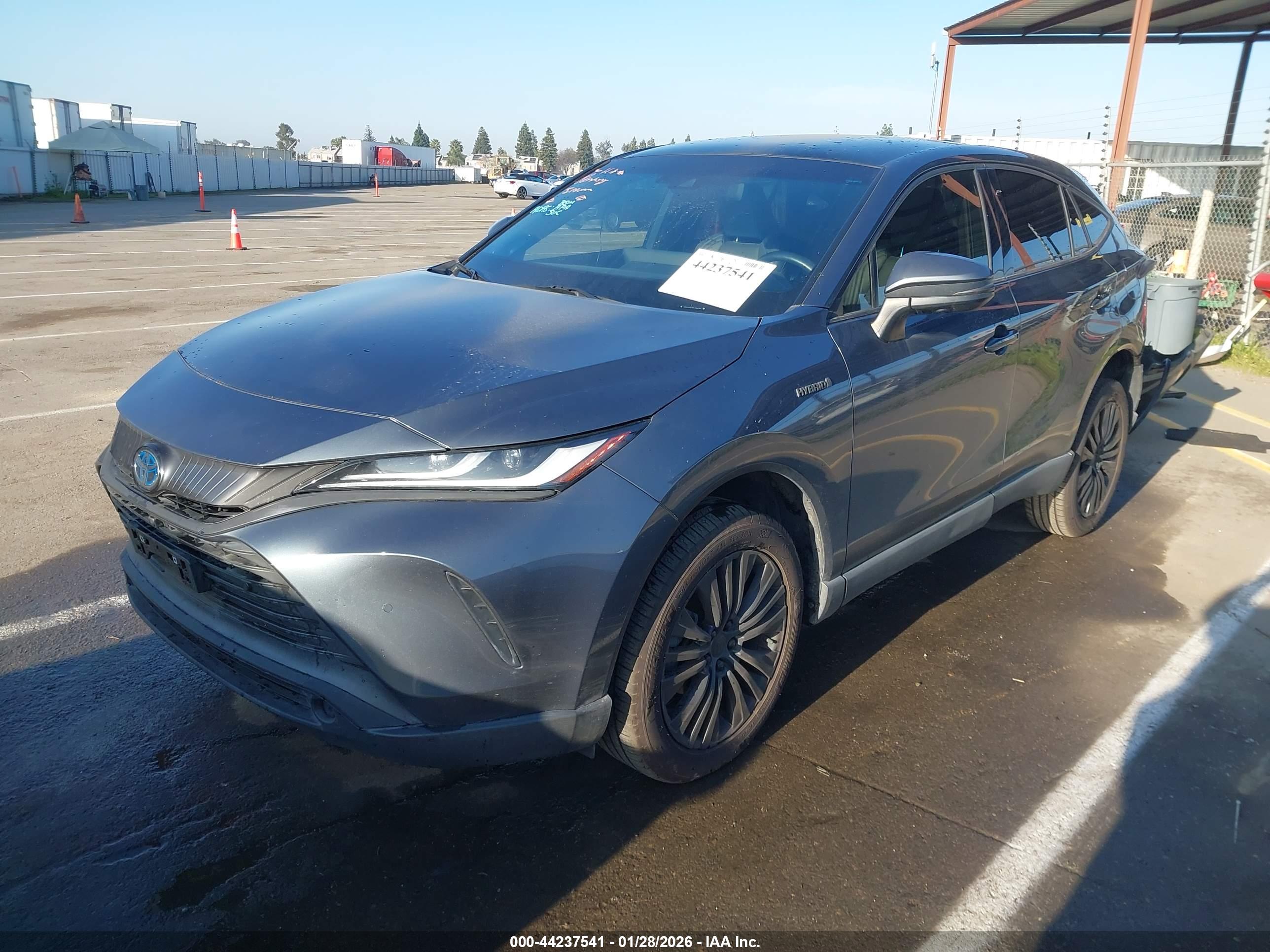 TOYOTA VENZA image 2