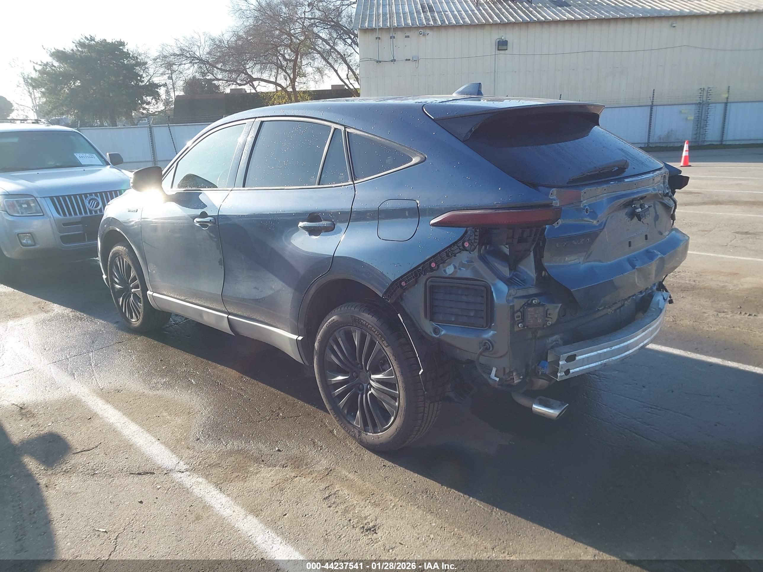 TOYOTA VENZA image 3