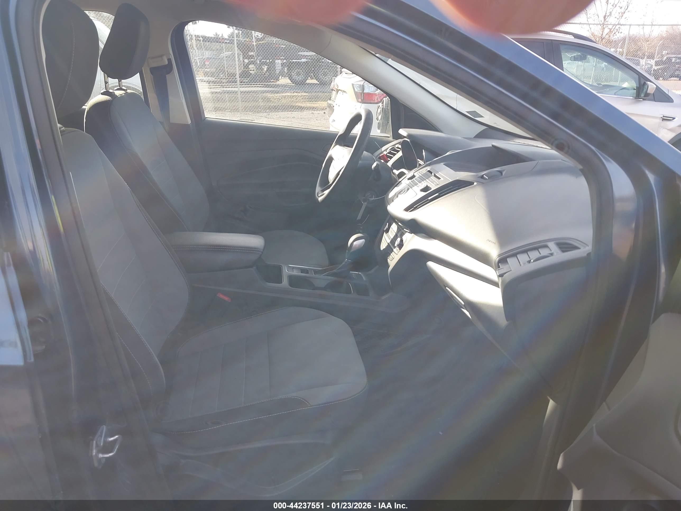 FORD ESCAPE image 5