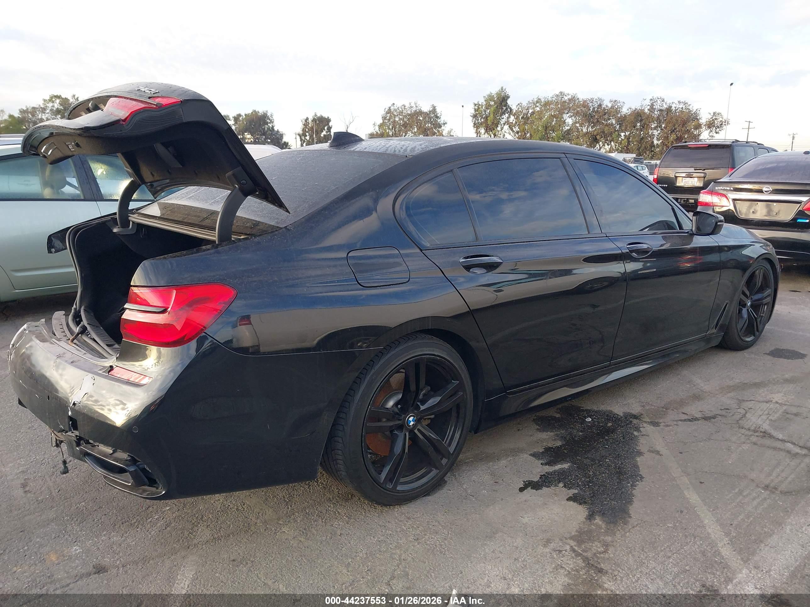 BMW 740I image 4
