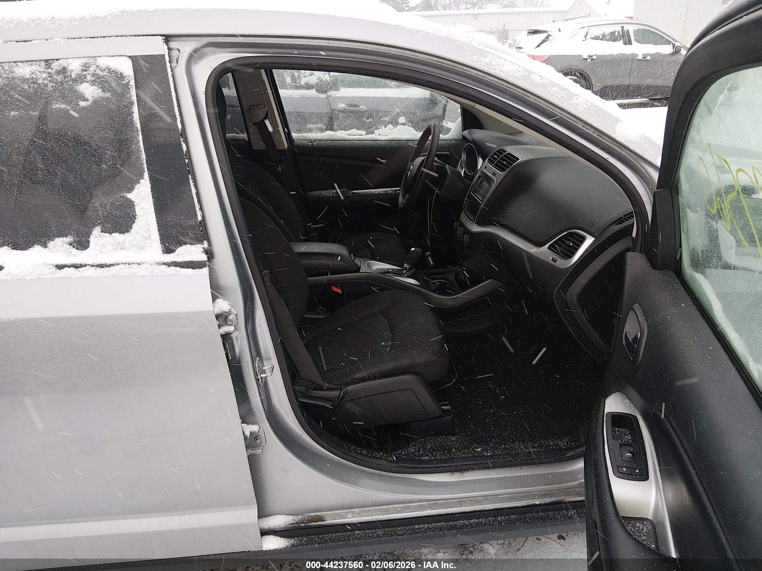 DODGE JOURNEY image 5