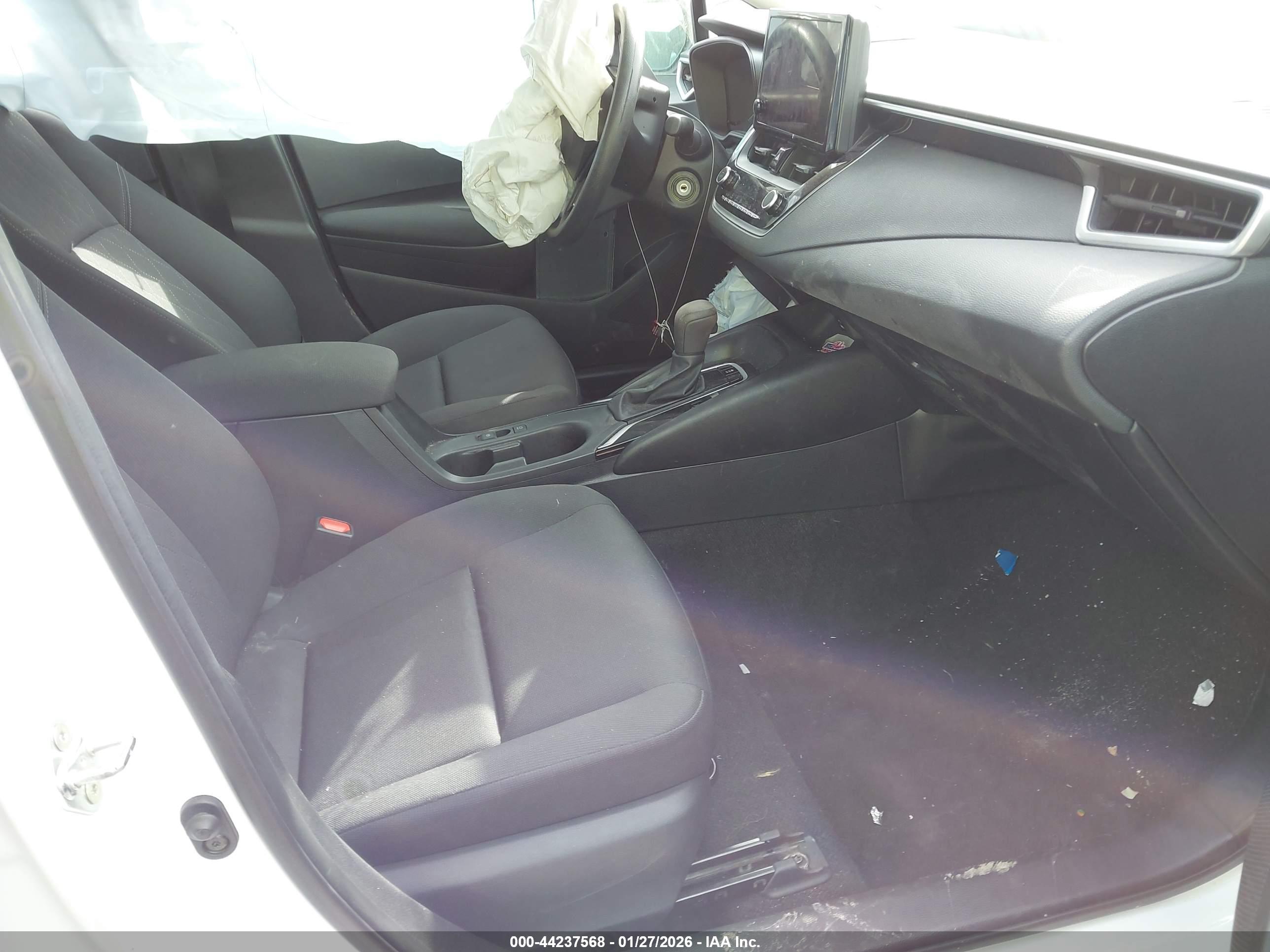 TOYOTA COROLLA image 5