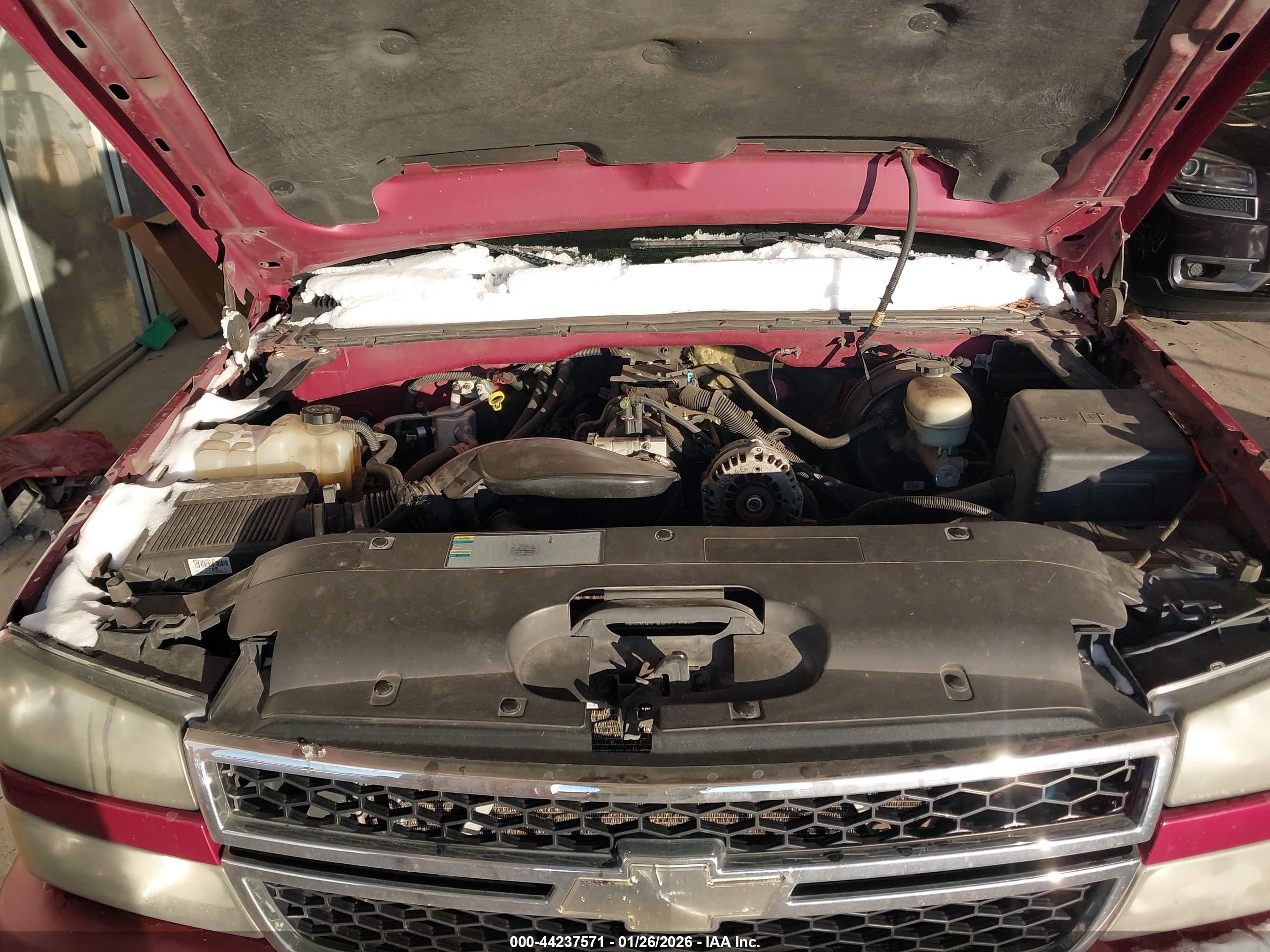 CHEVROLET SILVERADO image 10