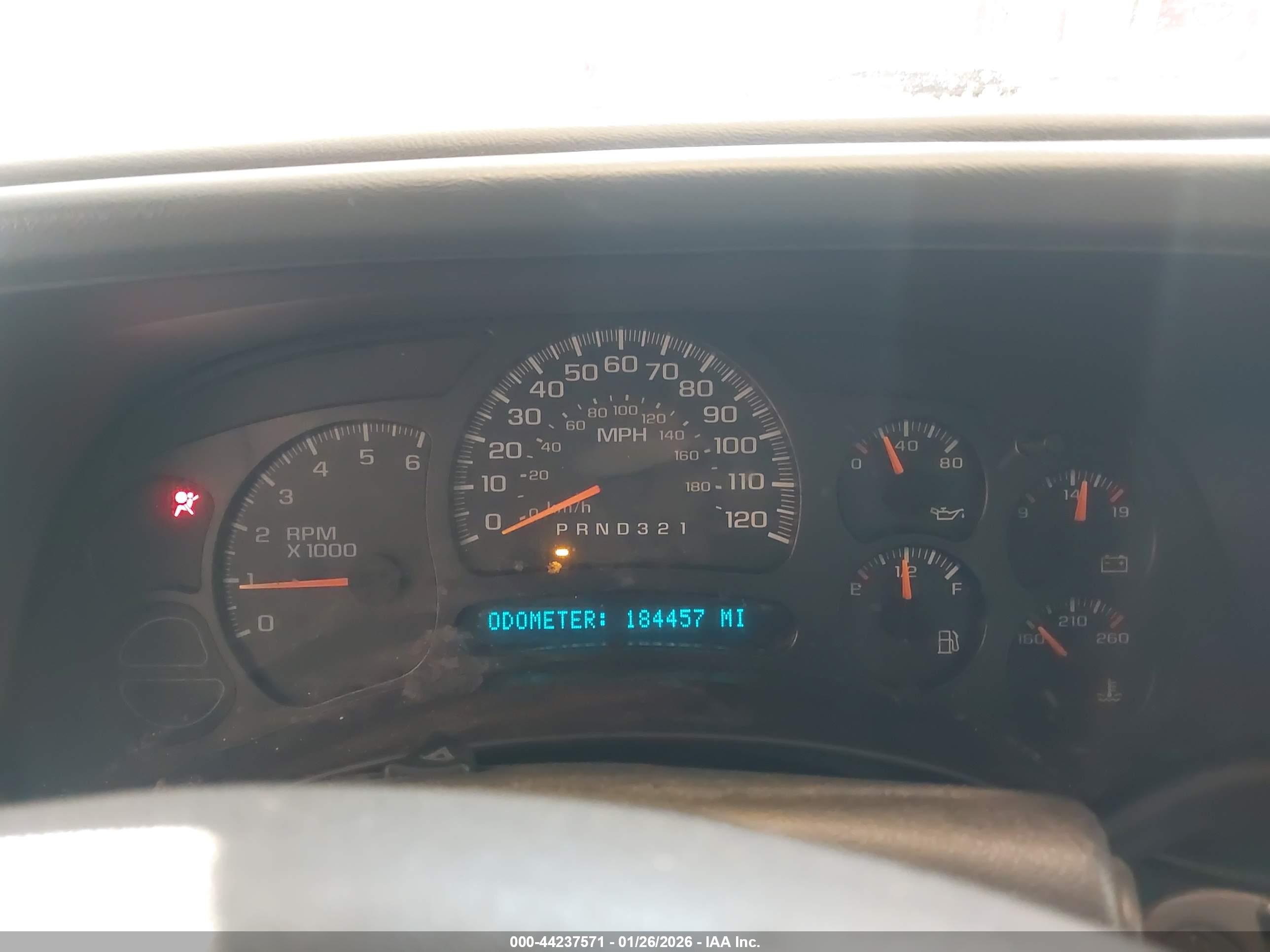 CHEVROLET SILVERADO image 7