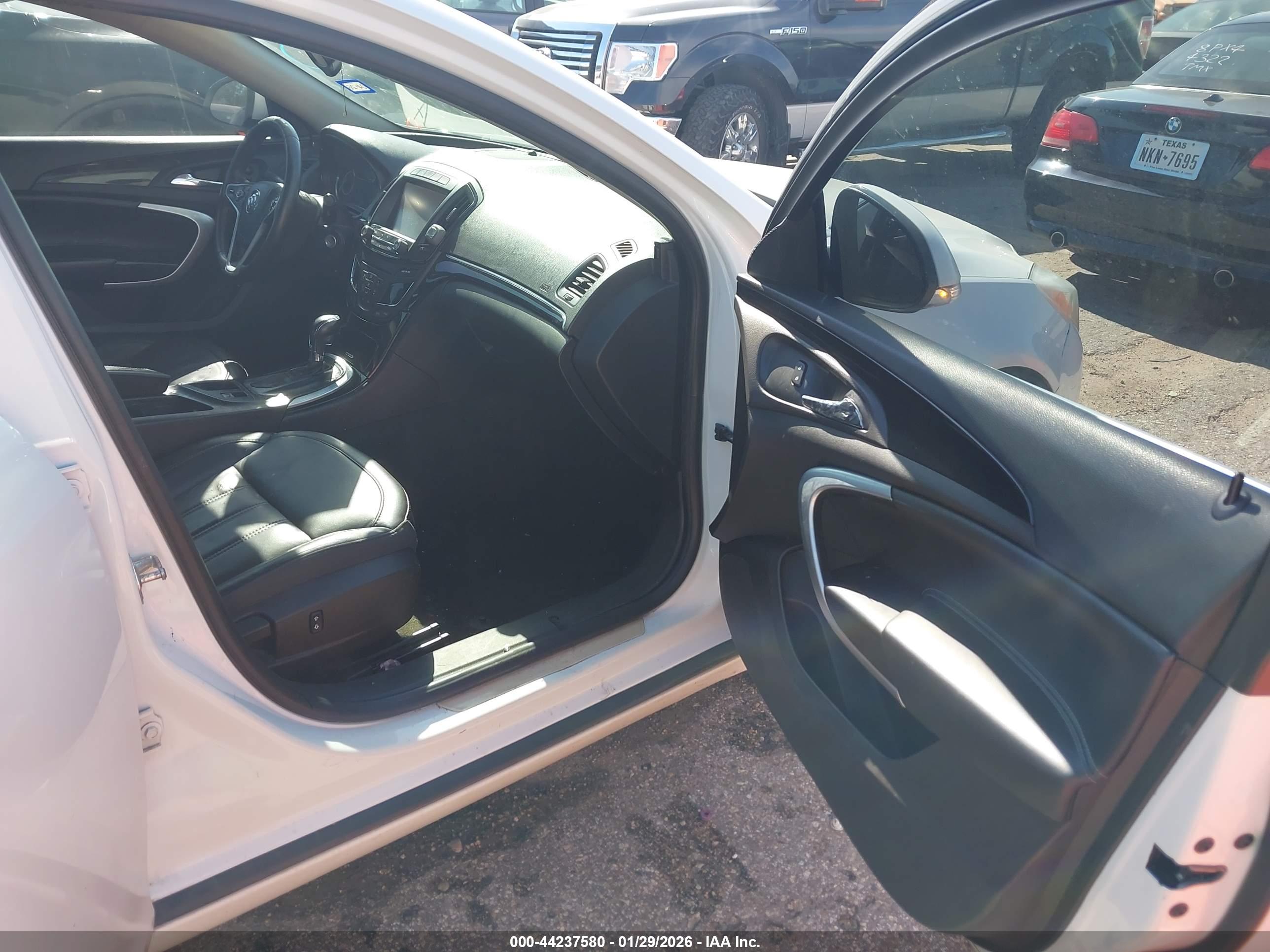 BUICK REGAL image 5