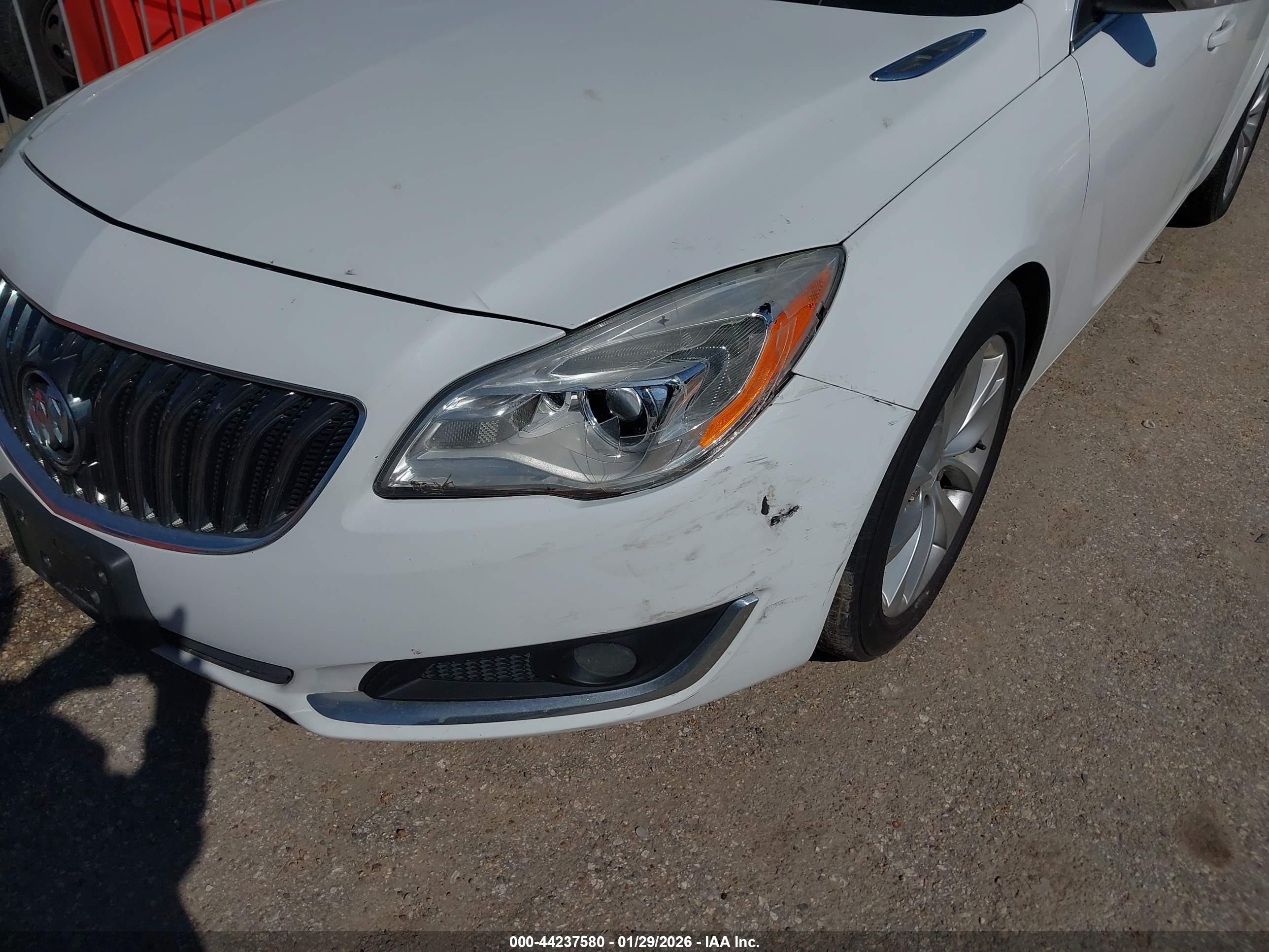 BUICK REGAL image 6