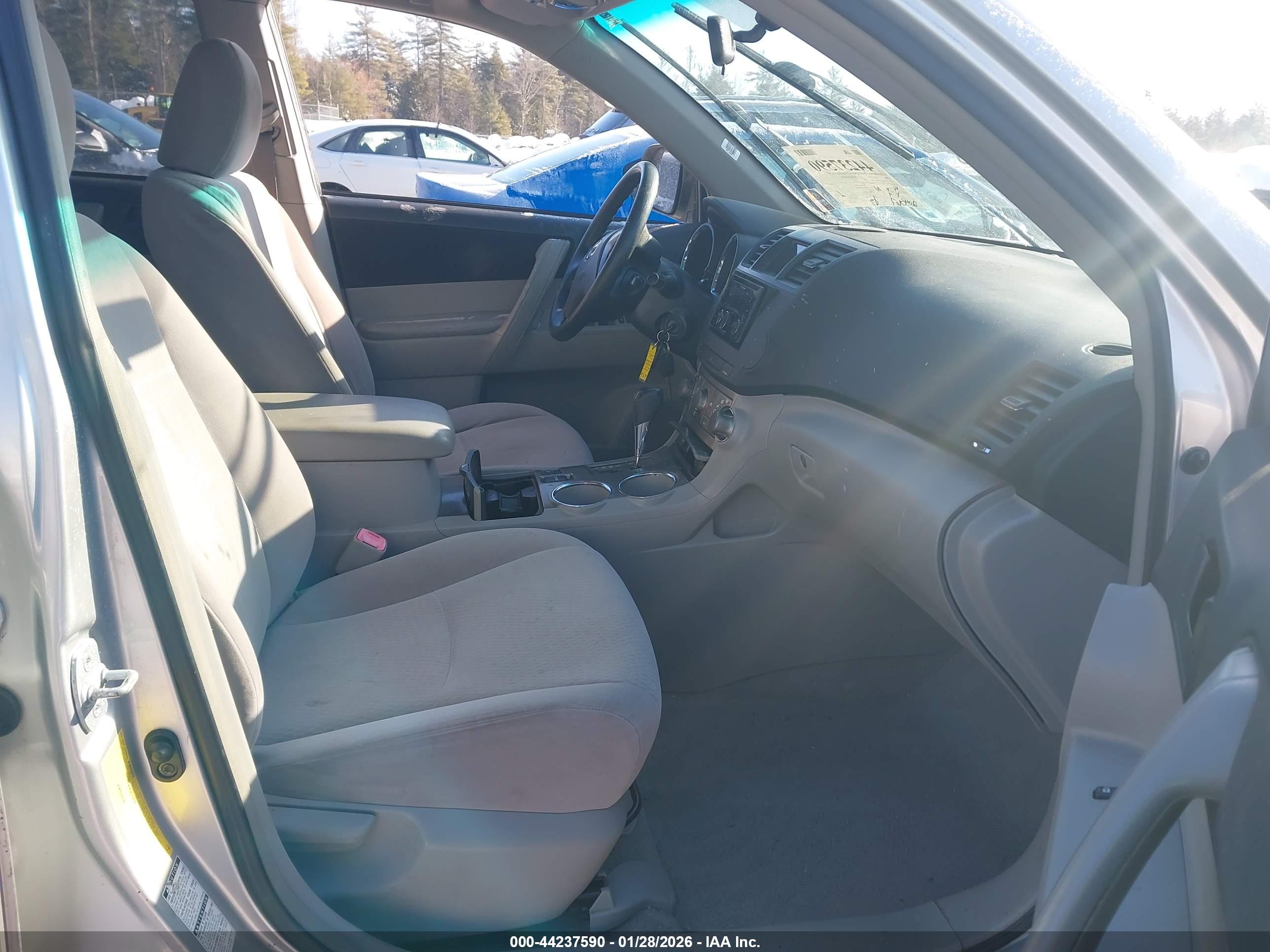TOYOTA HIGHLANDER image 5
