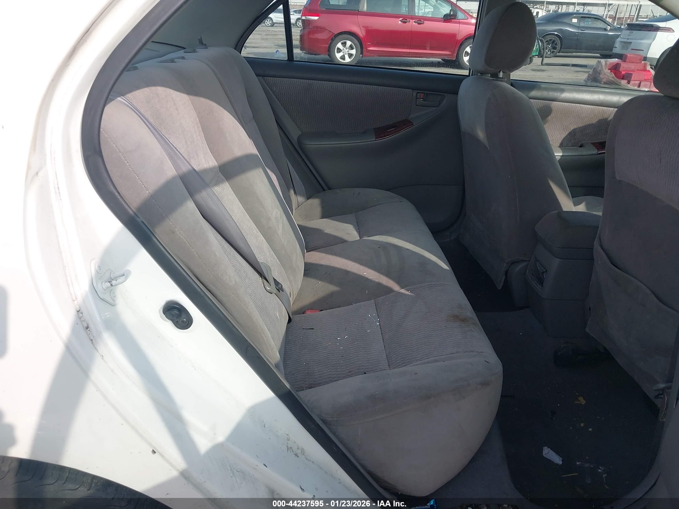 TOYOTA COROLLA image 8