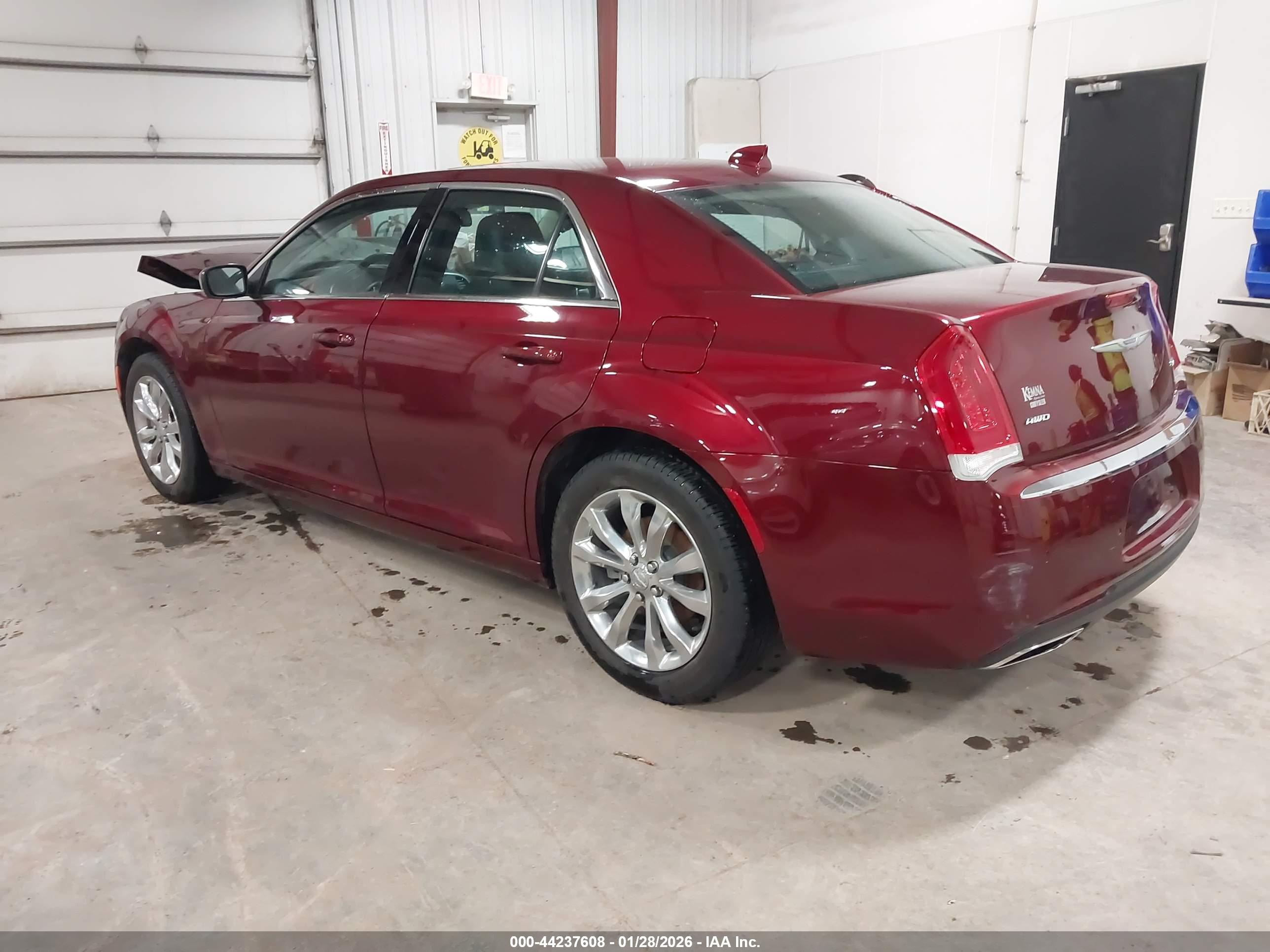 CHRYSLER 300 image 3