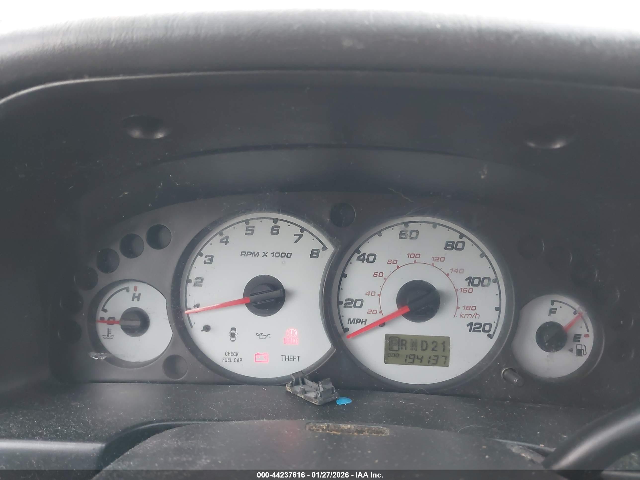 FORD ESCAPE image 7