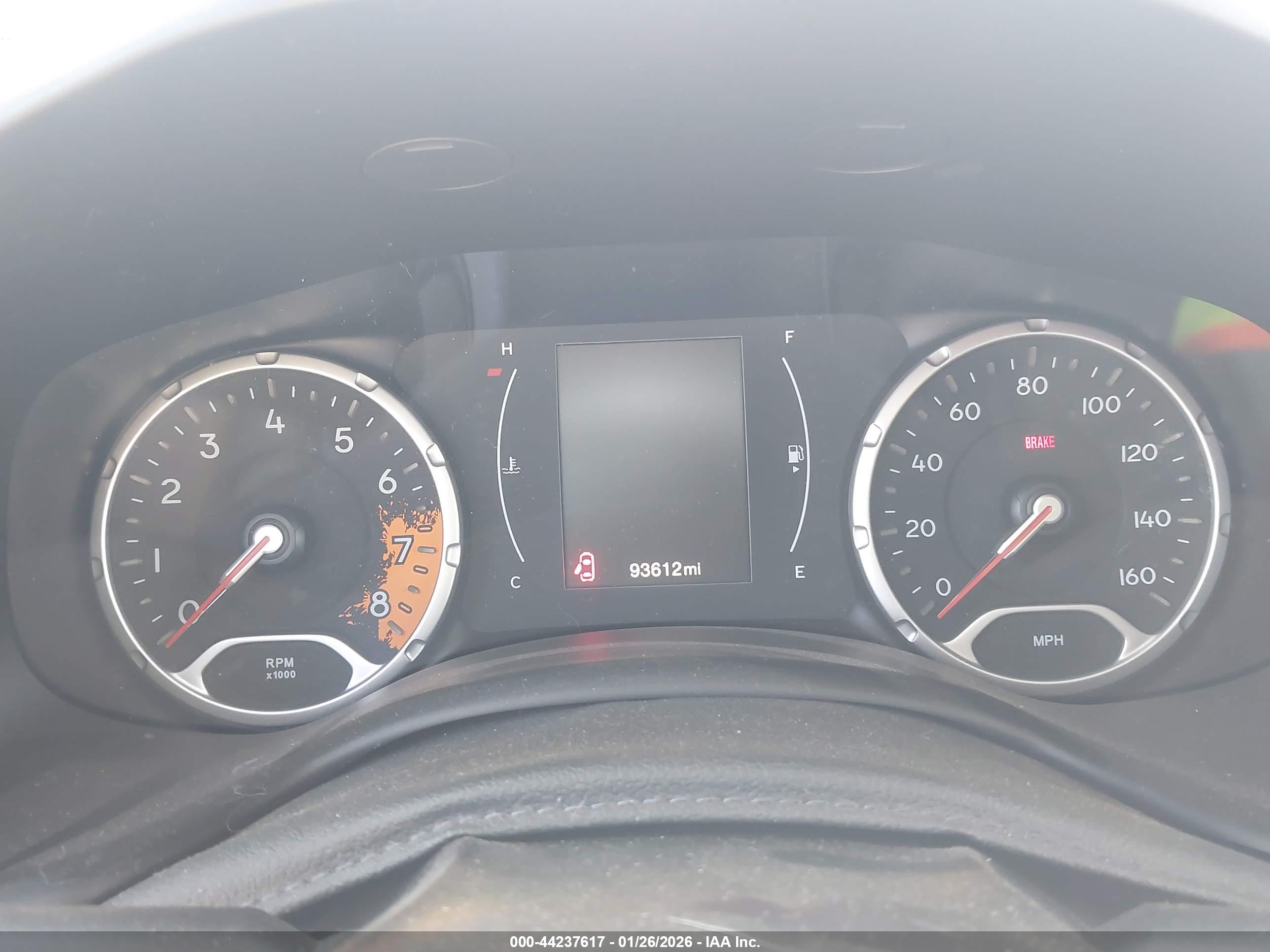 JEEP RENEGADE image 7